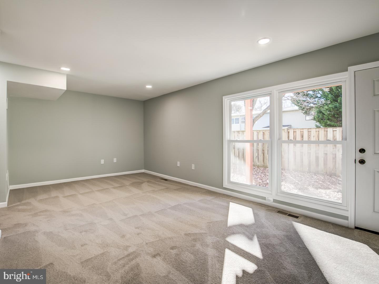 FAIRFAX HERITAGE - Residential Lease