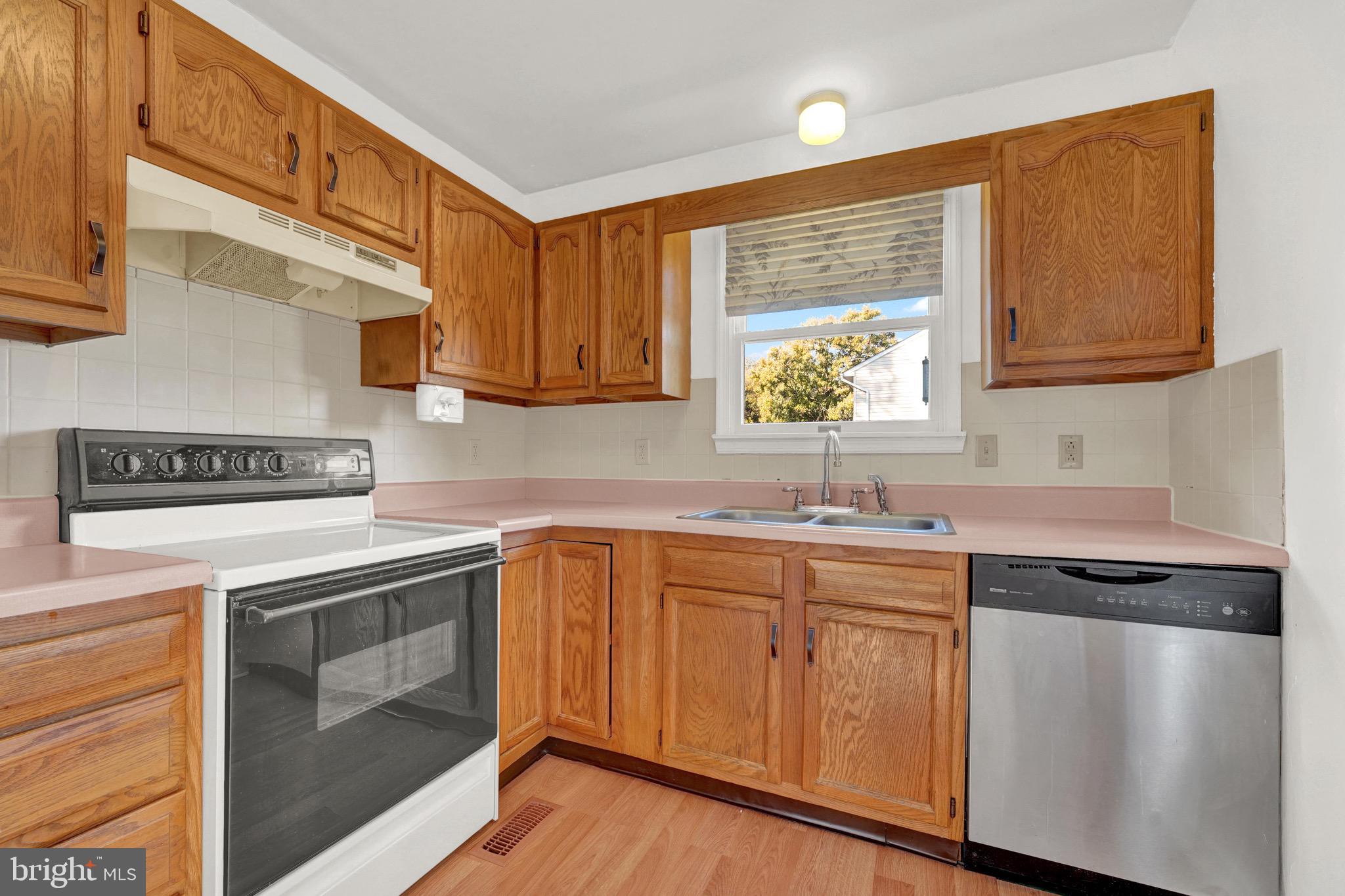 BRIDGEWELL COMMONS - Residential