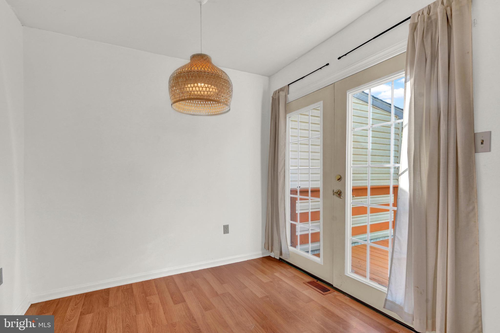 BRIDGEWELL COMMONS - Residential