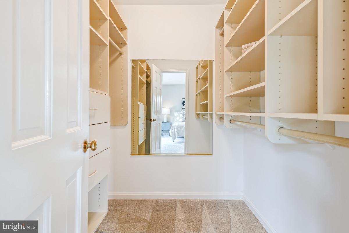 STONEGATE - Residential