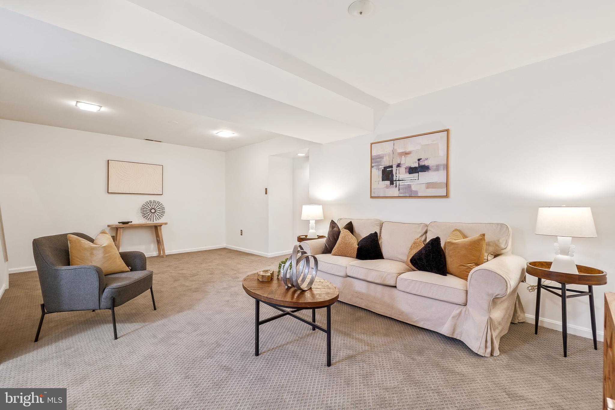 STONEGATE - Residential