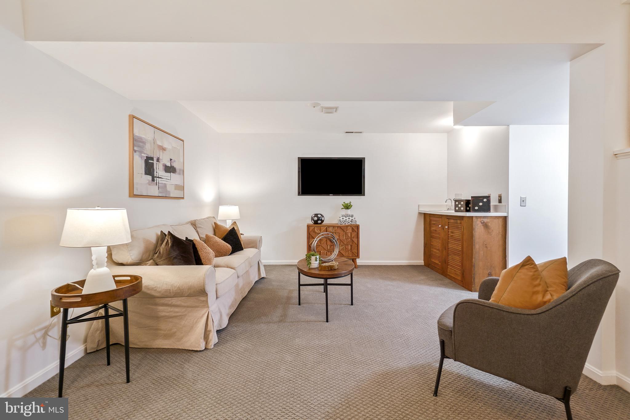 STONEGATE - Residential