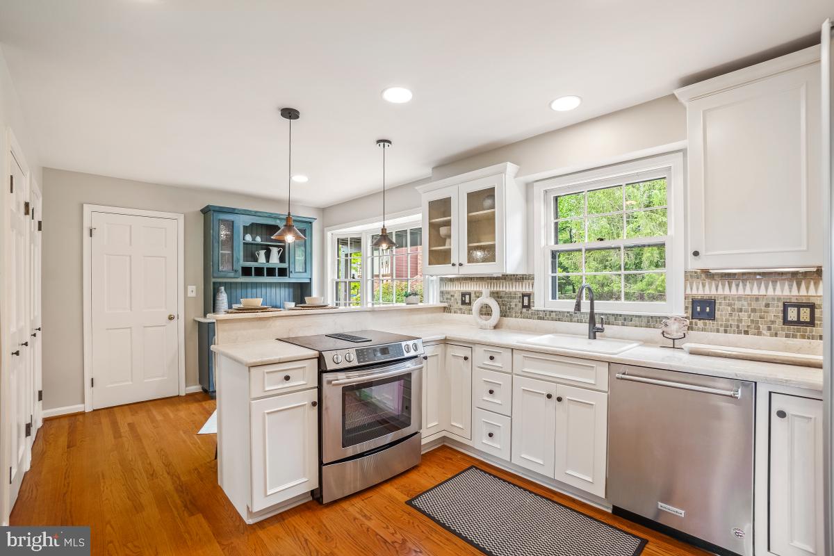 STONEGATE - Residential