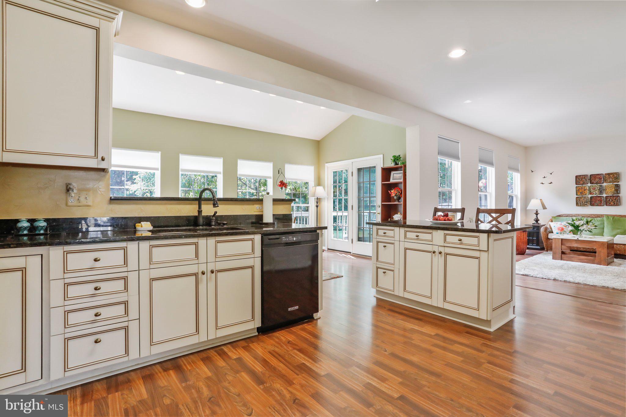 KINGS BRIDGE - Residential