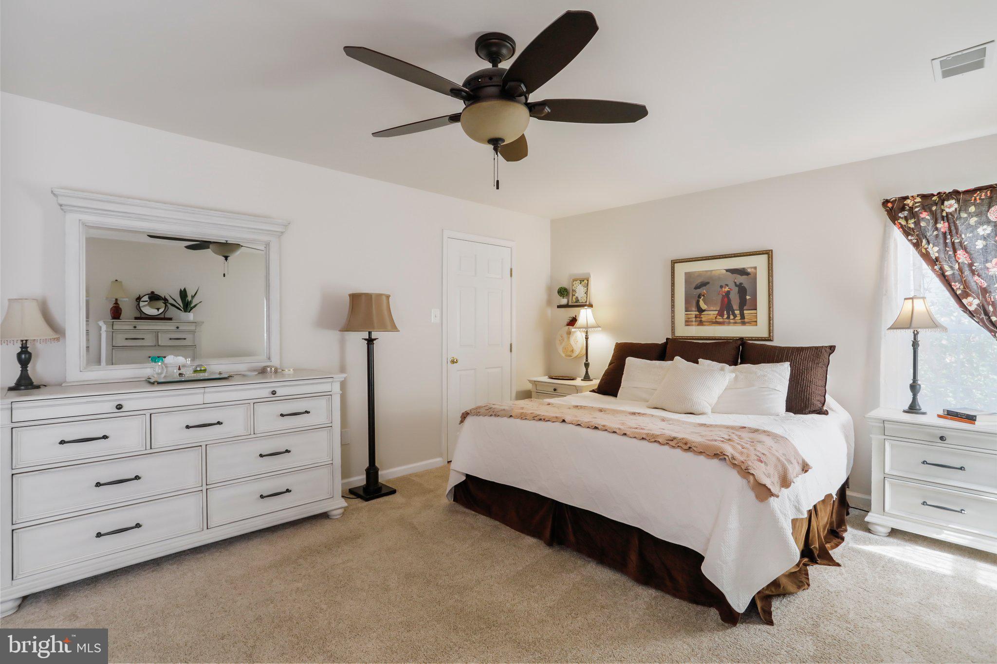 KINGS BRIDGE - Residential