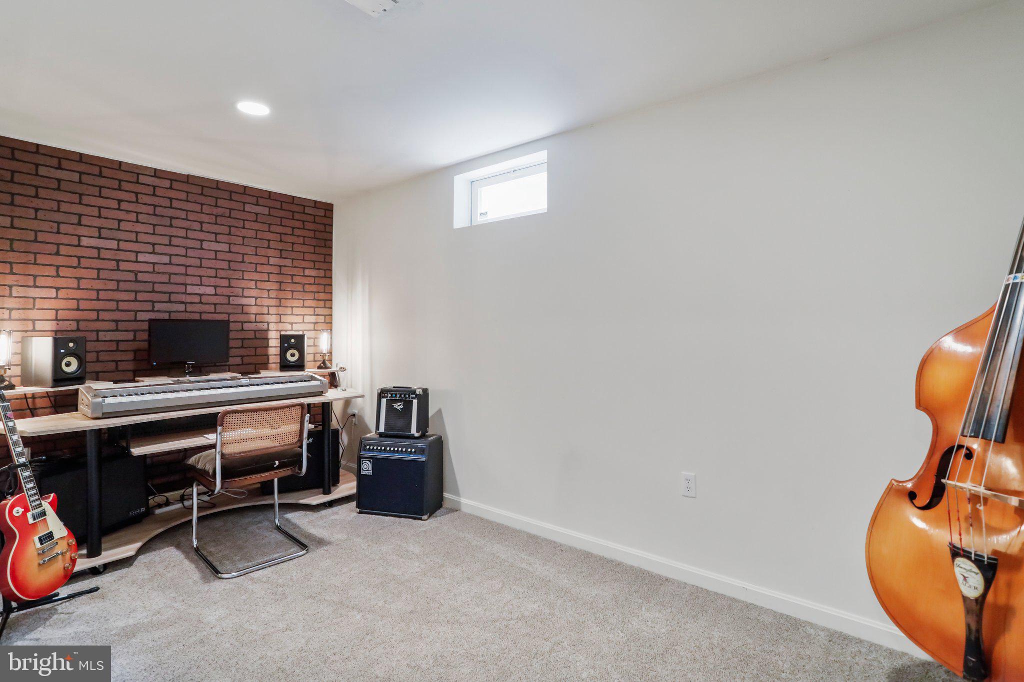 KINGS BRIDGE - Residential