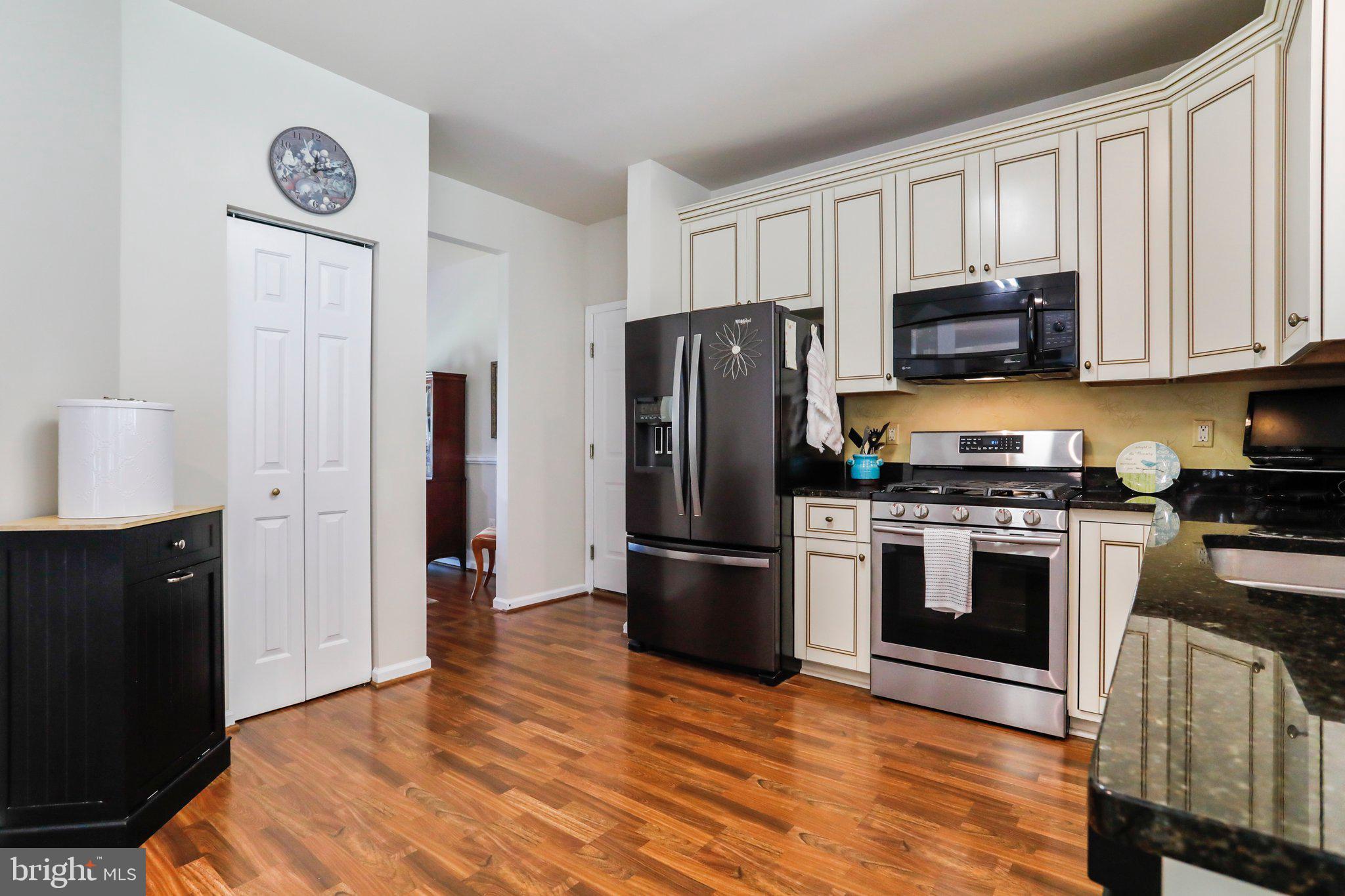 KINGS BRIDGE - Residential