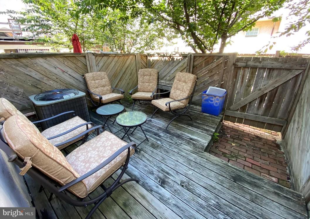 WASHINGTON SQ WEST - Residential