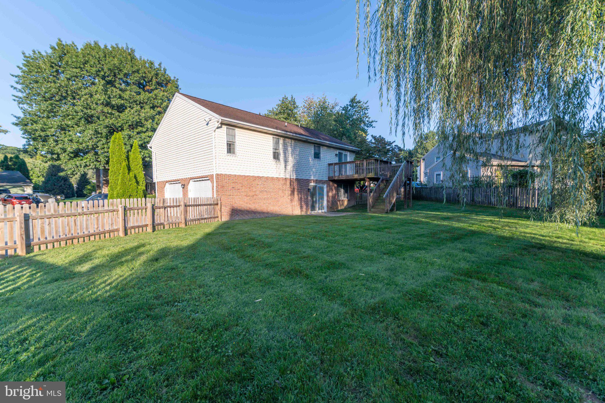 638 REGENT DRIVE