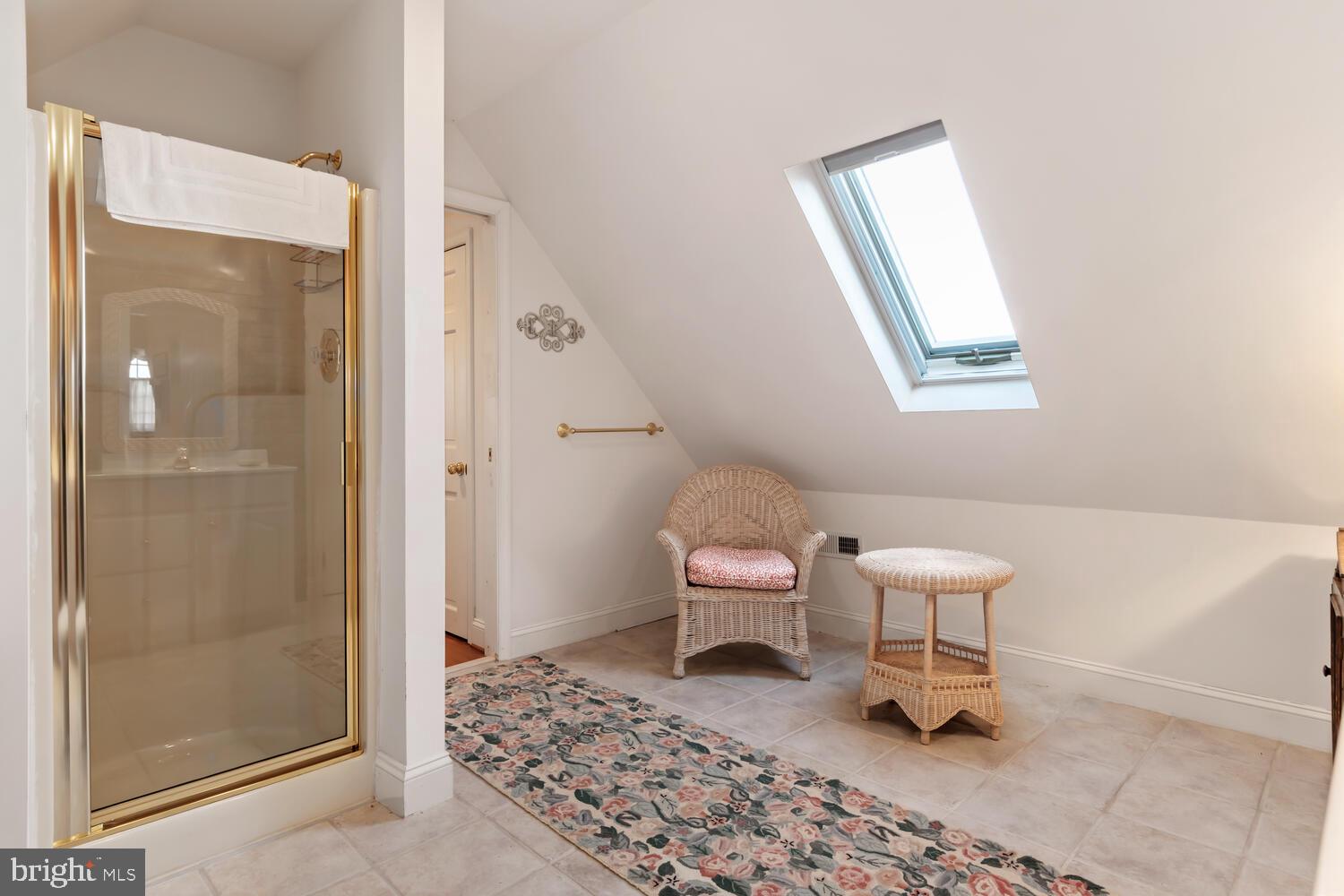 KENT FORT MANOR - Residential