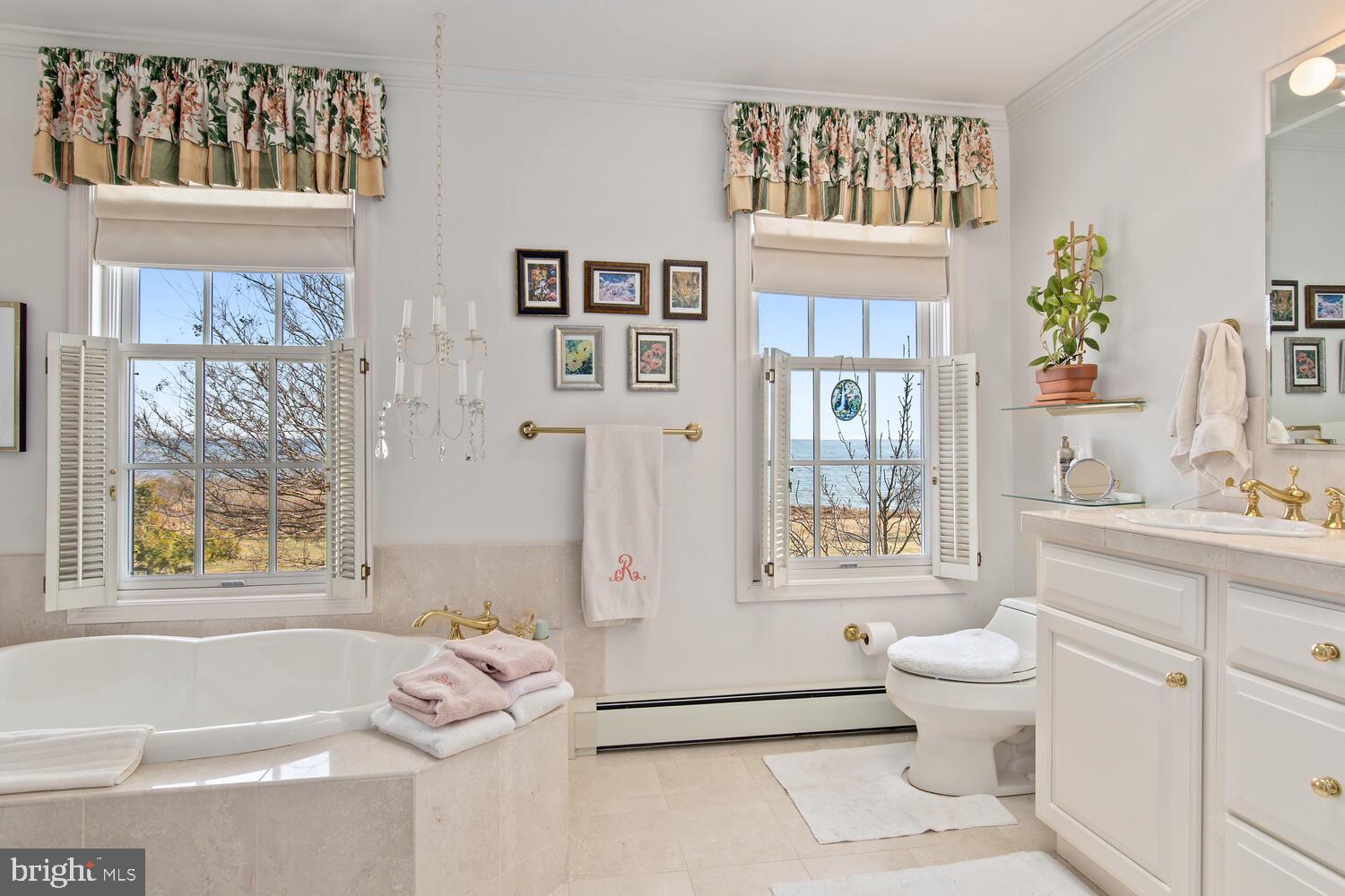 KENT FORT MANOR - Residential