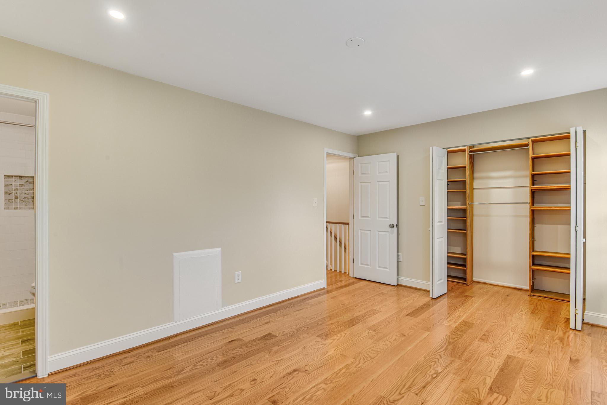 FLINT HILL MANOR - Residential Lease