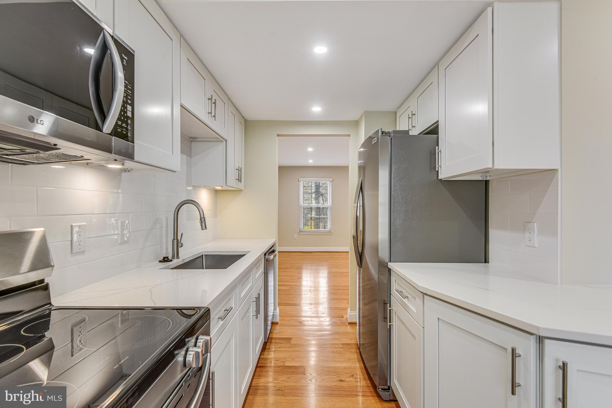 FLINT HILL MANOR - Residential Lease