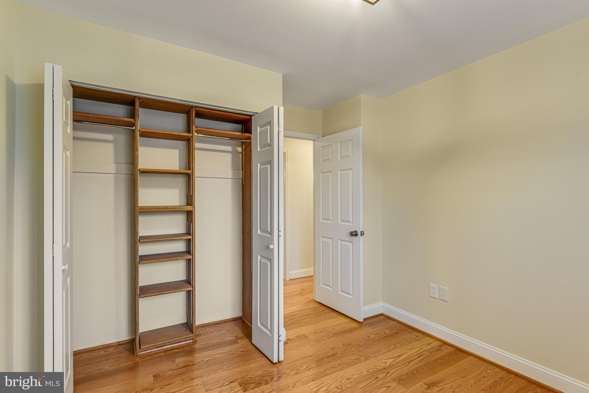 FLINT HILL MANOR - Residential Lease