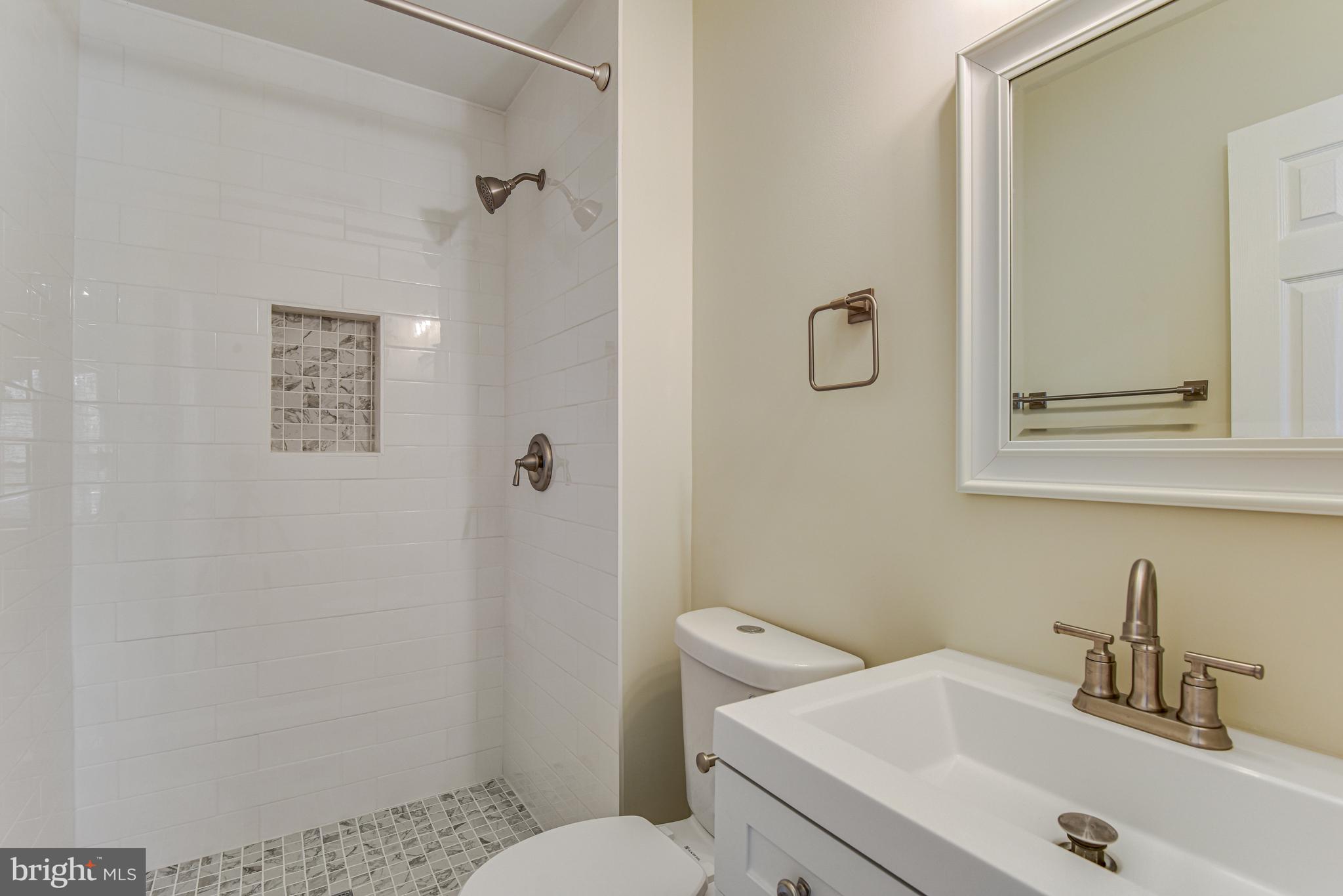 FLINT HILL MANOR - Residential Lease