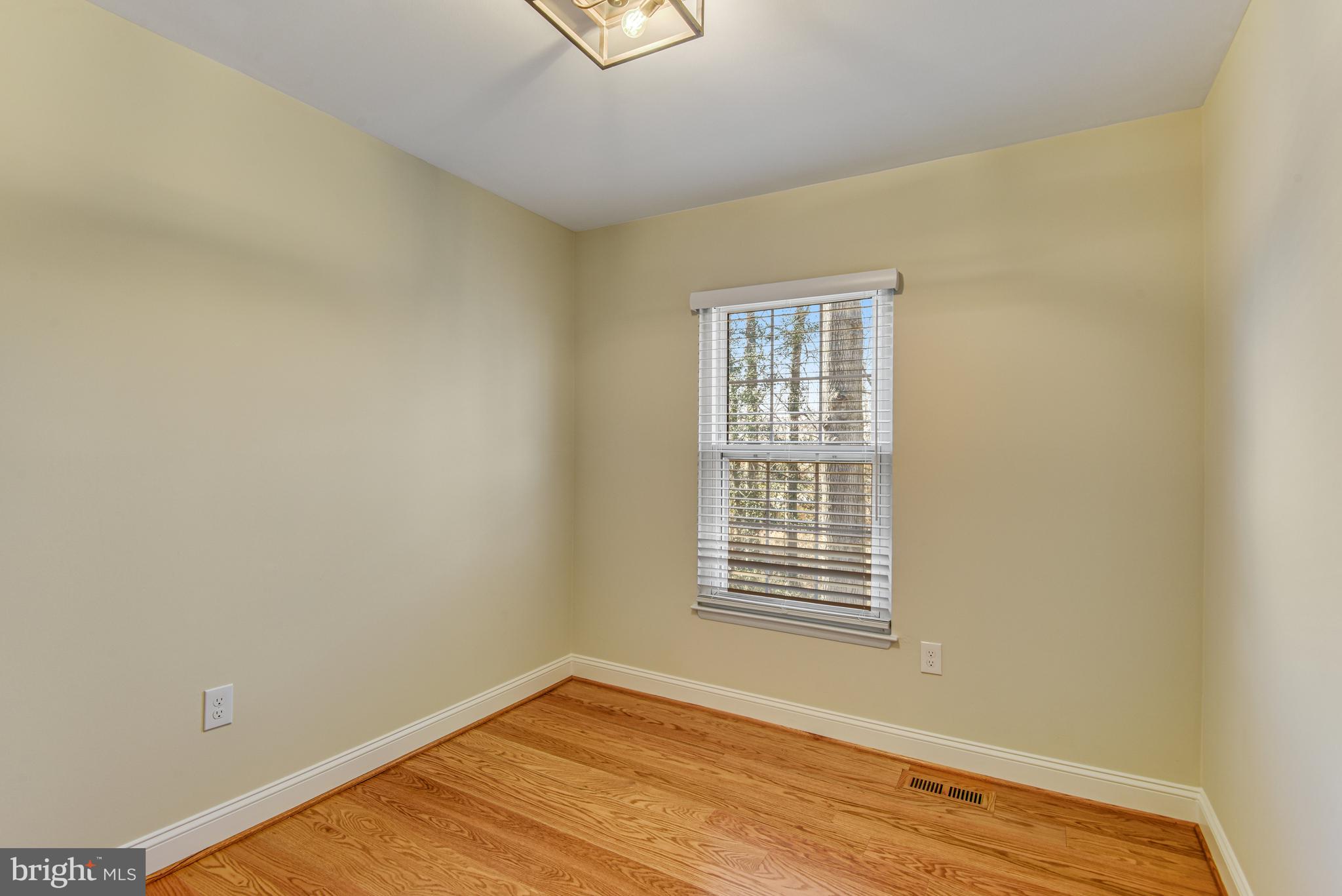 FLINT HILL MANOR - Residential Lease