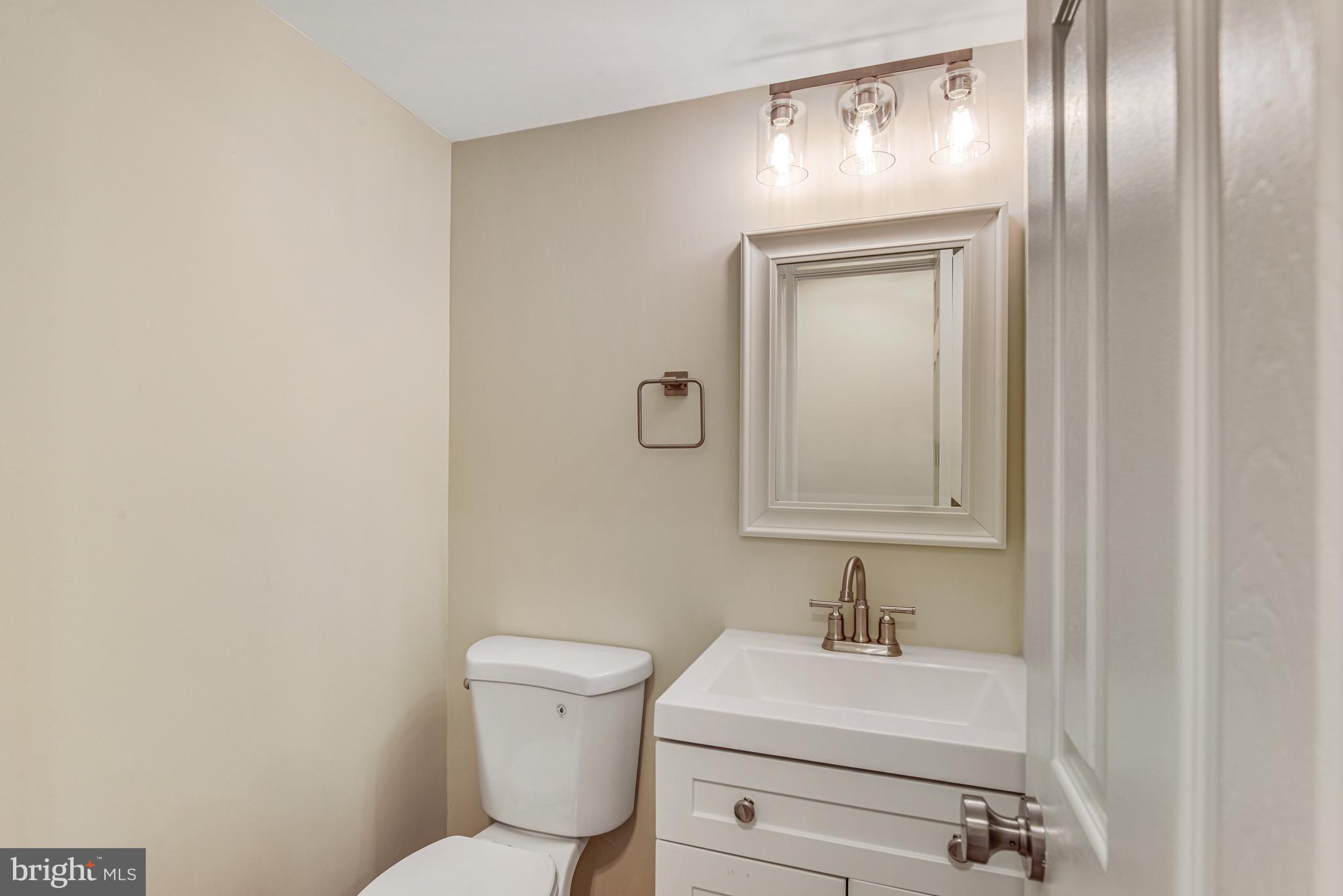 FLINT HILL MANOR - Residential Lease