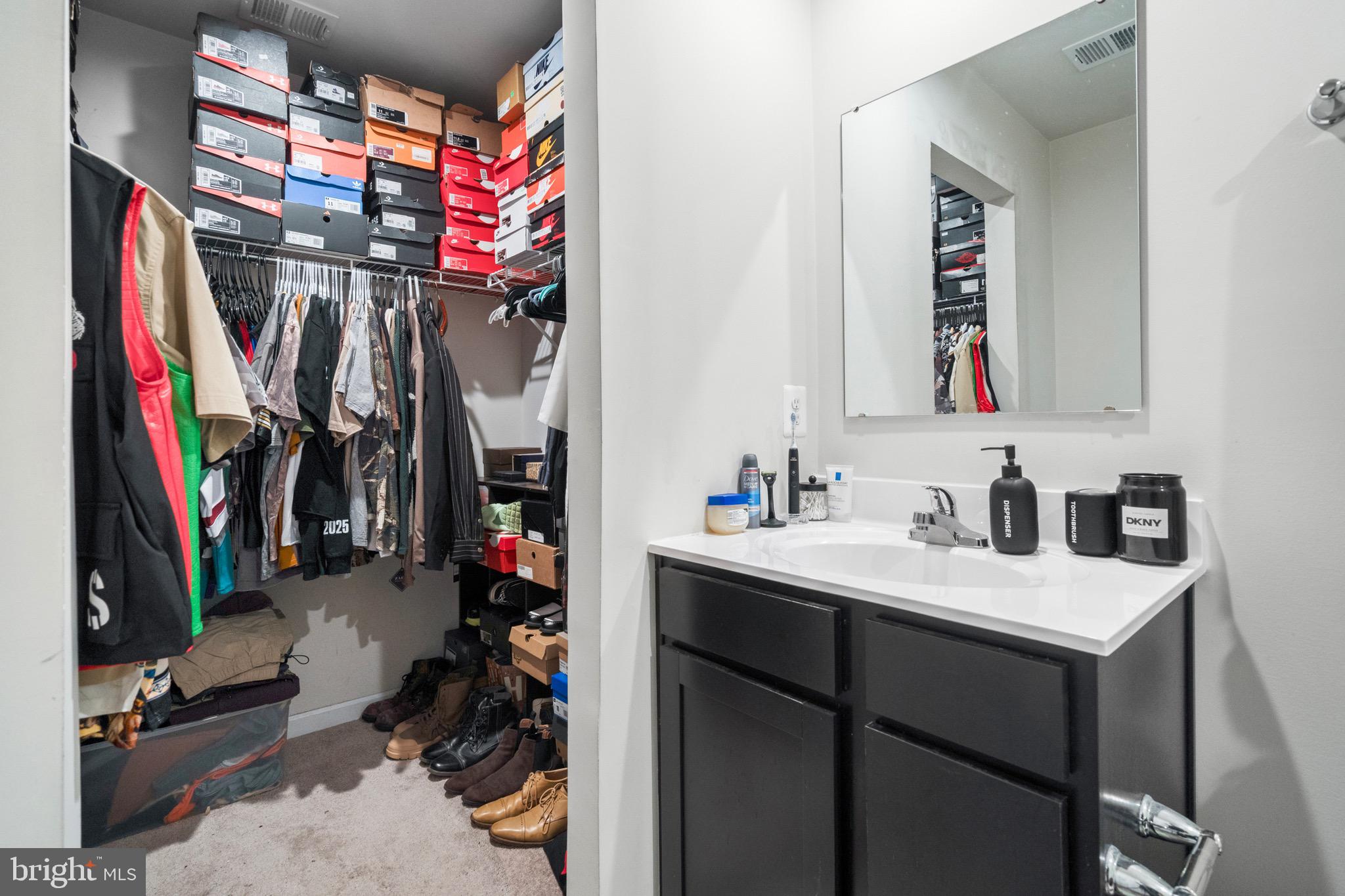 THE LAKES AT MARTINSBURG - Residential