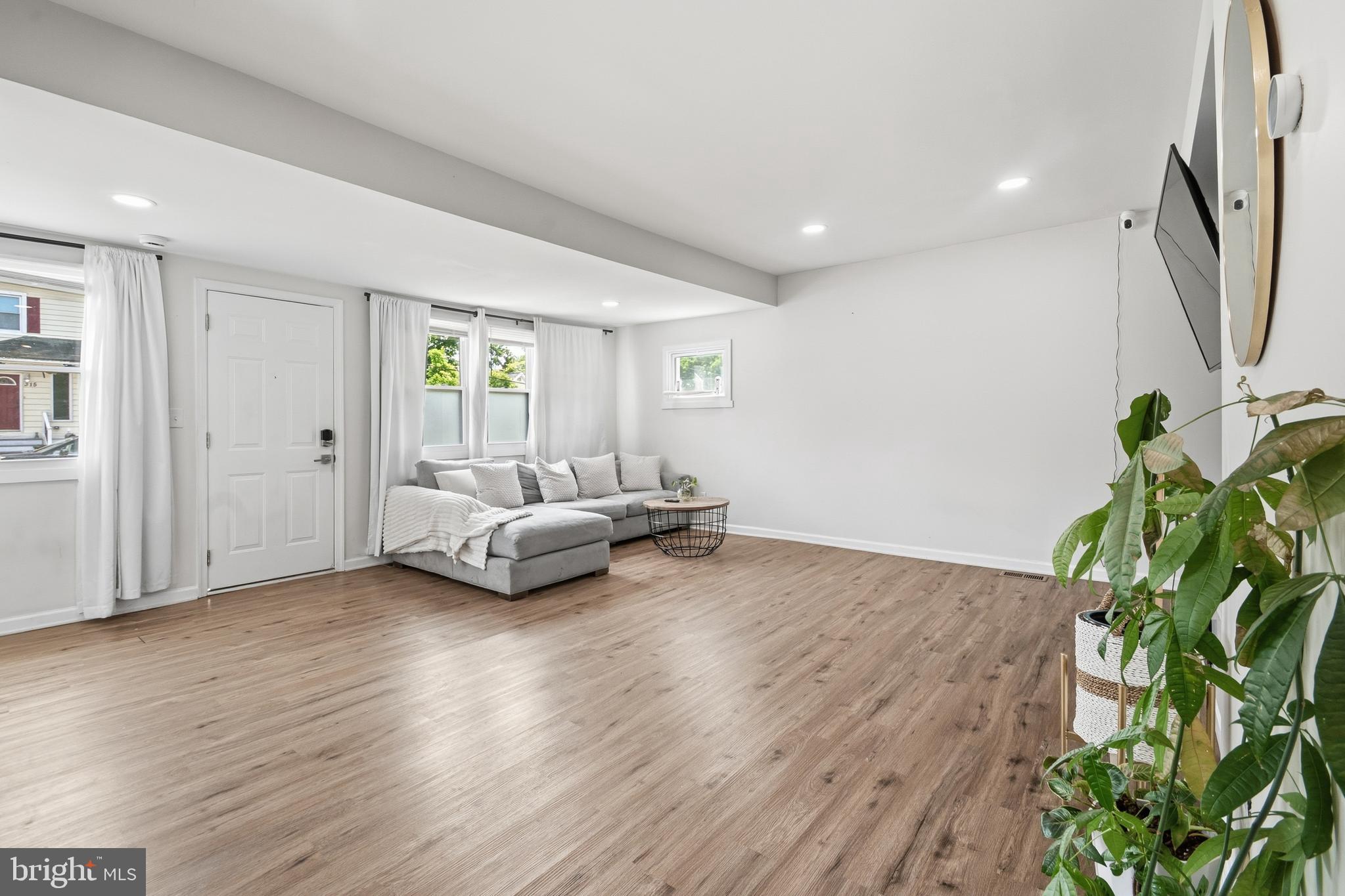 312 ORCHARD AVENUE