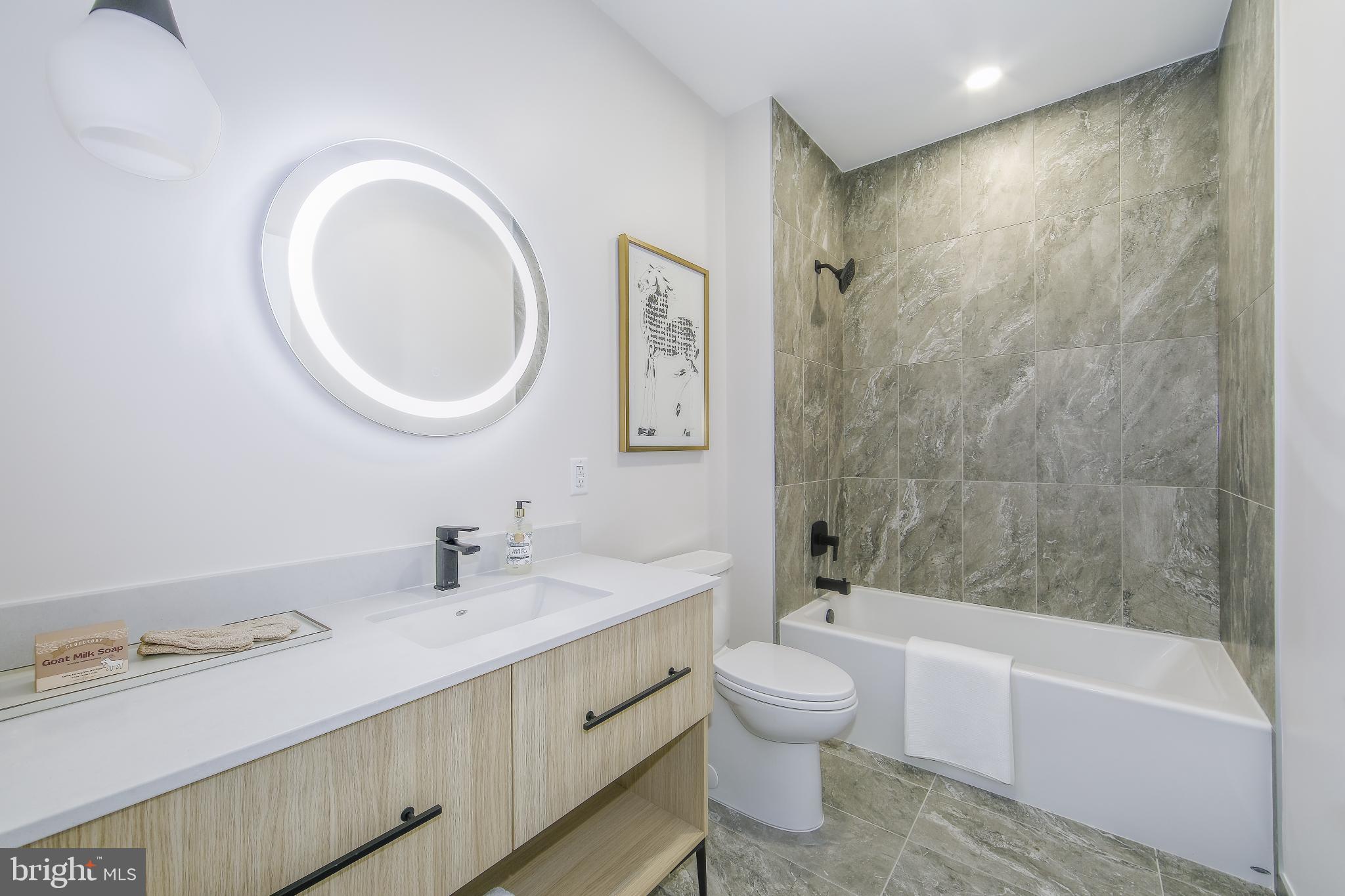 FALLS CHURCH CITY - Residential