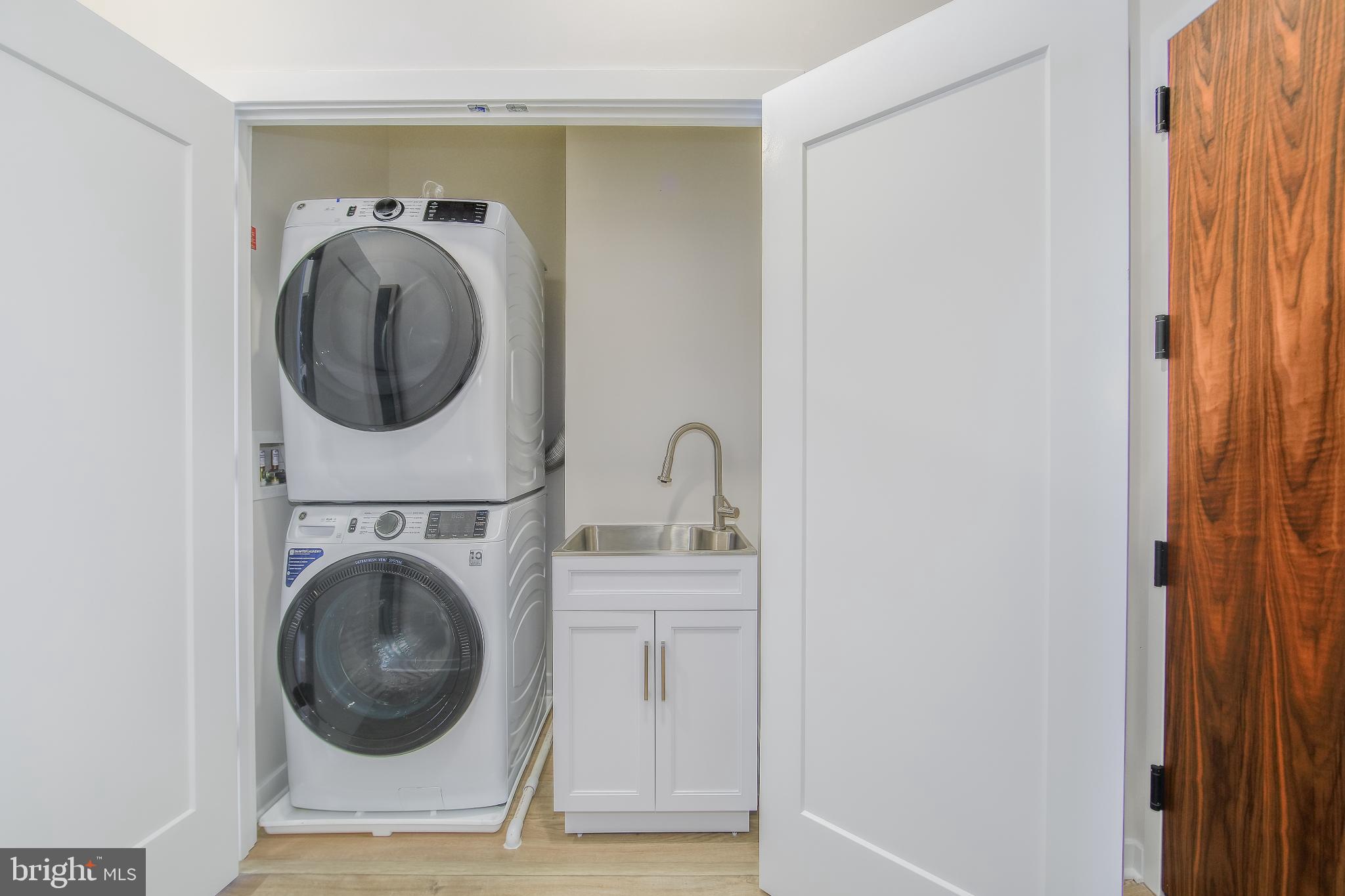 FALLS CHURCH CITY - Residential