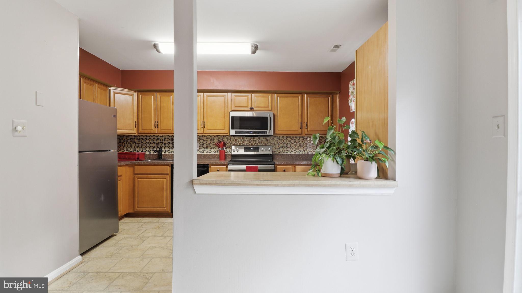 ARBORY CONDO PHASE SIX-R - Residential