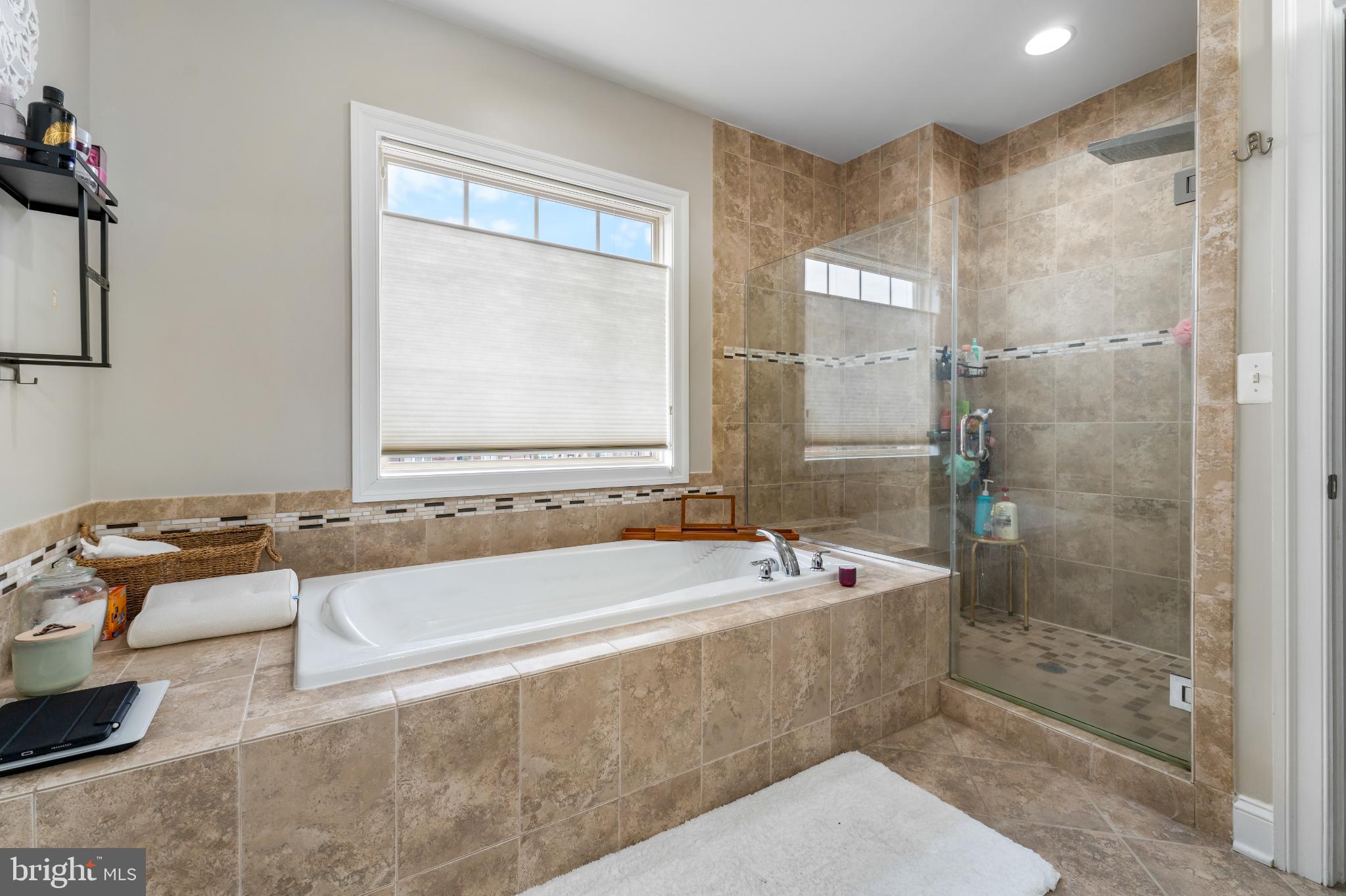 POTOMAC OVERLOOK CONDO - Residential