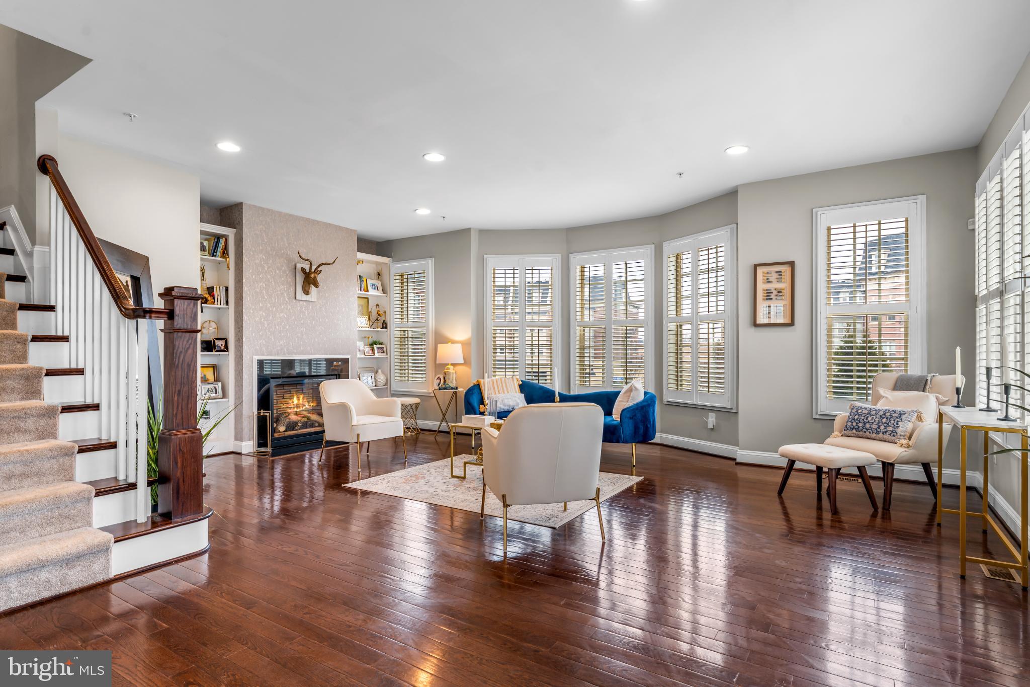 POTOMAC OVERLOOK CONDO - Residential