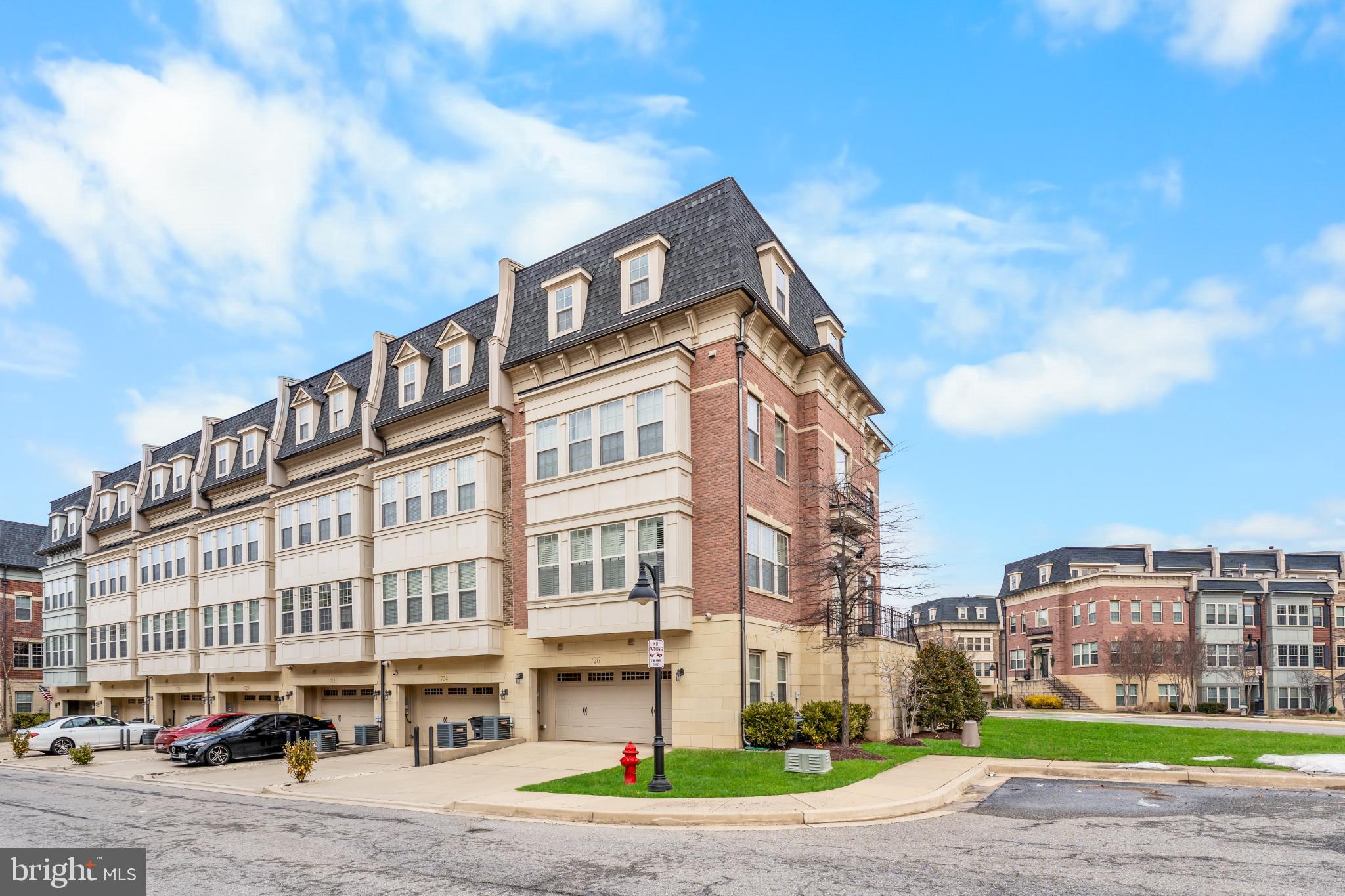 POTOMAC OVERLOOK CONDO - Residential