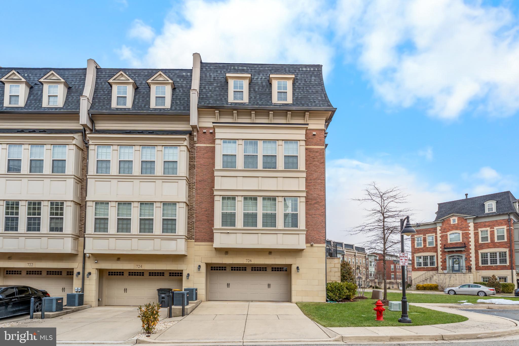 POTOMAC OVERLOOK CONDO - Residential