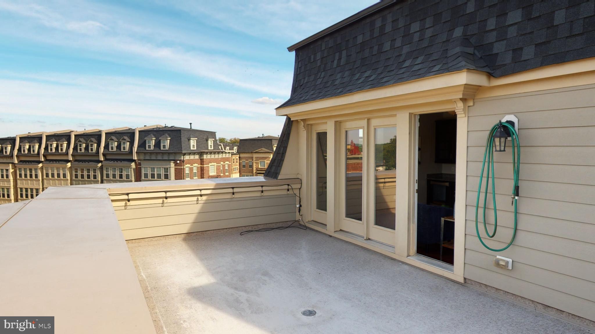 POTOMAC OVERLOOK CONDO - Residential