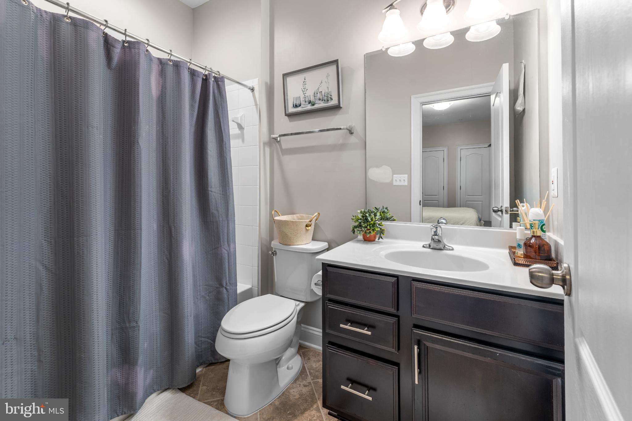 POTOMAC OVERLOOK CONDO - Residential