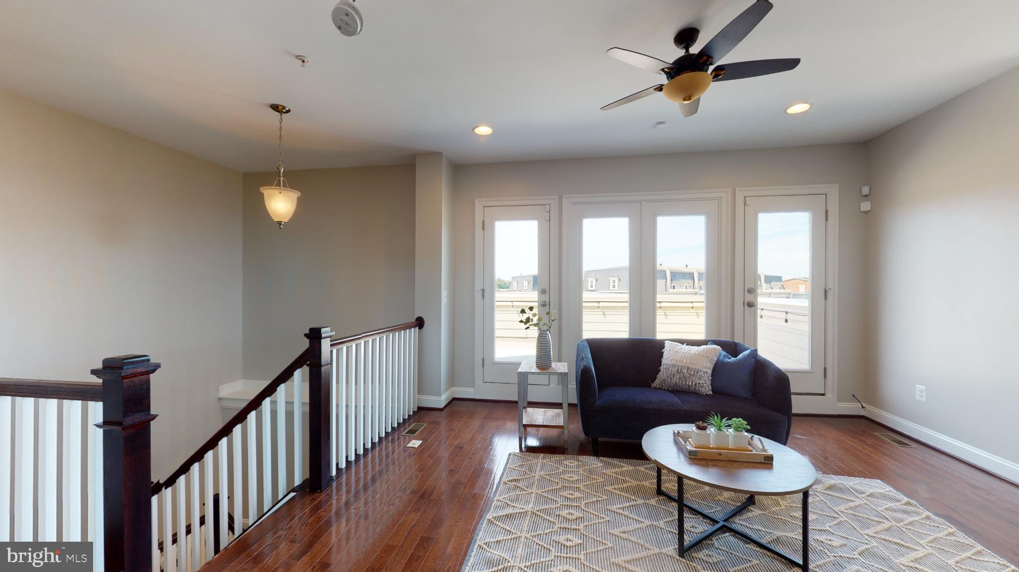 POTOMAC OVERLOOK CONDO - Residential