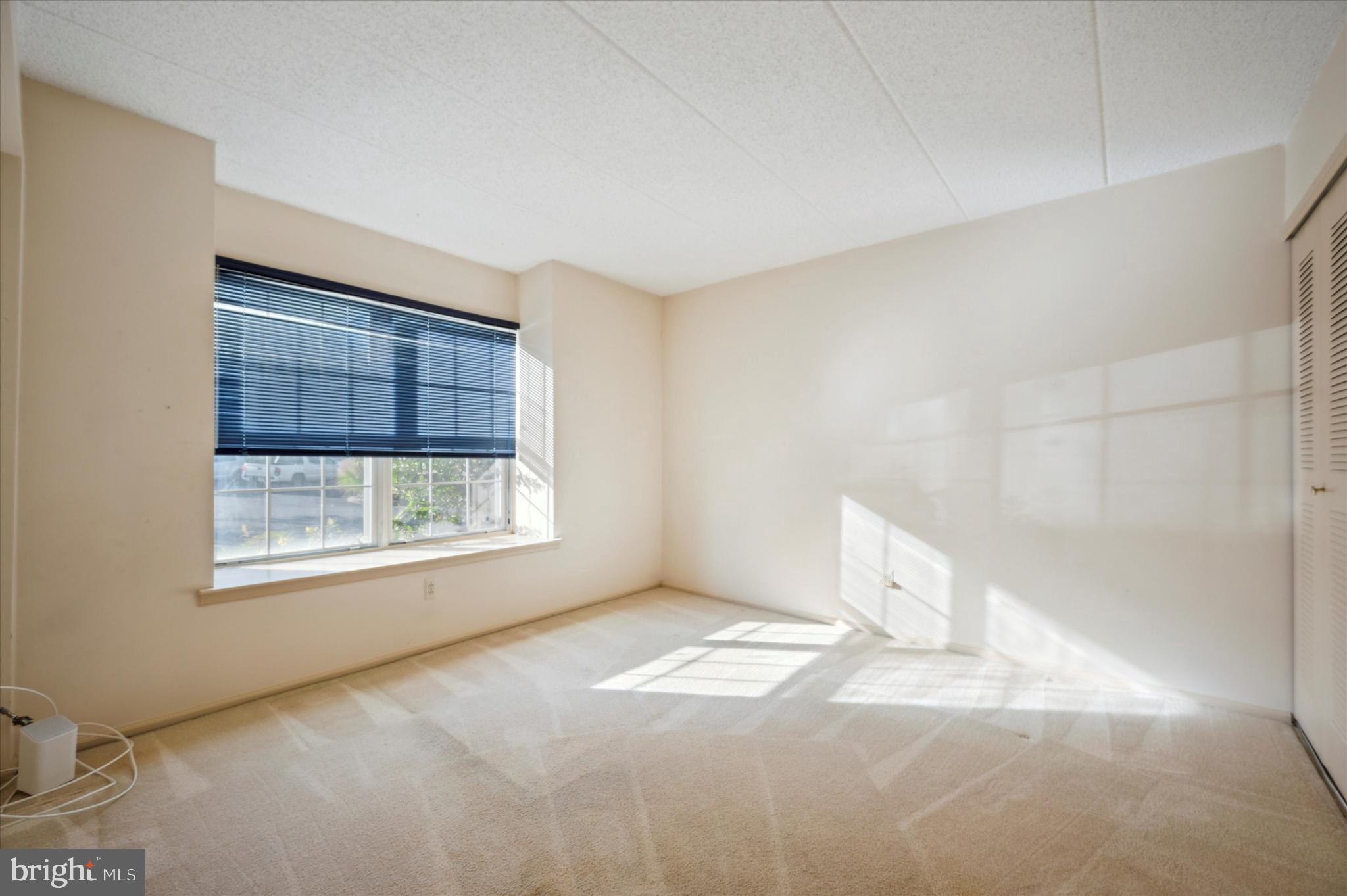 VALLEY GLEN - Residential