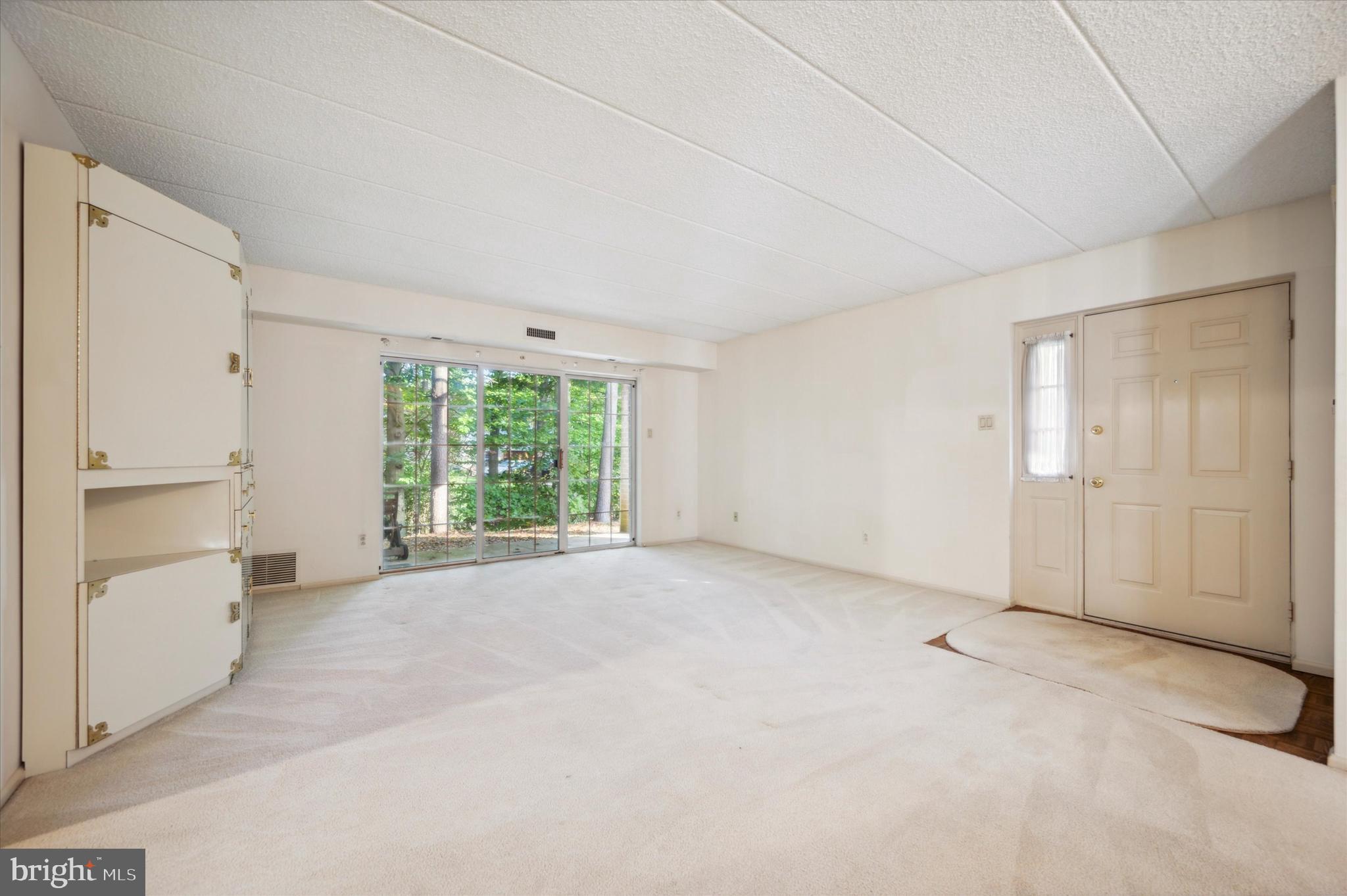 VALLEY GLEN - Residential