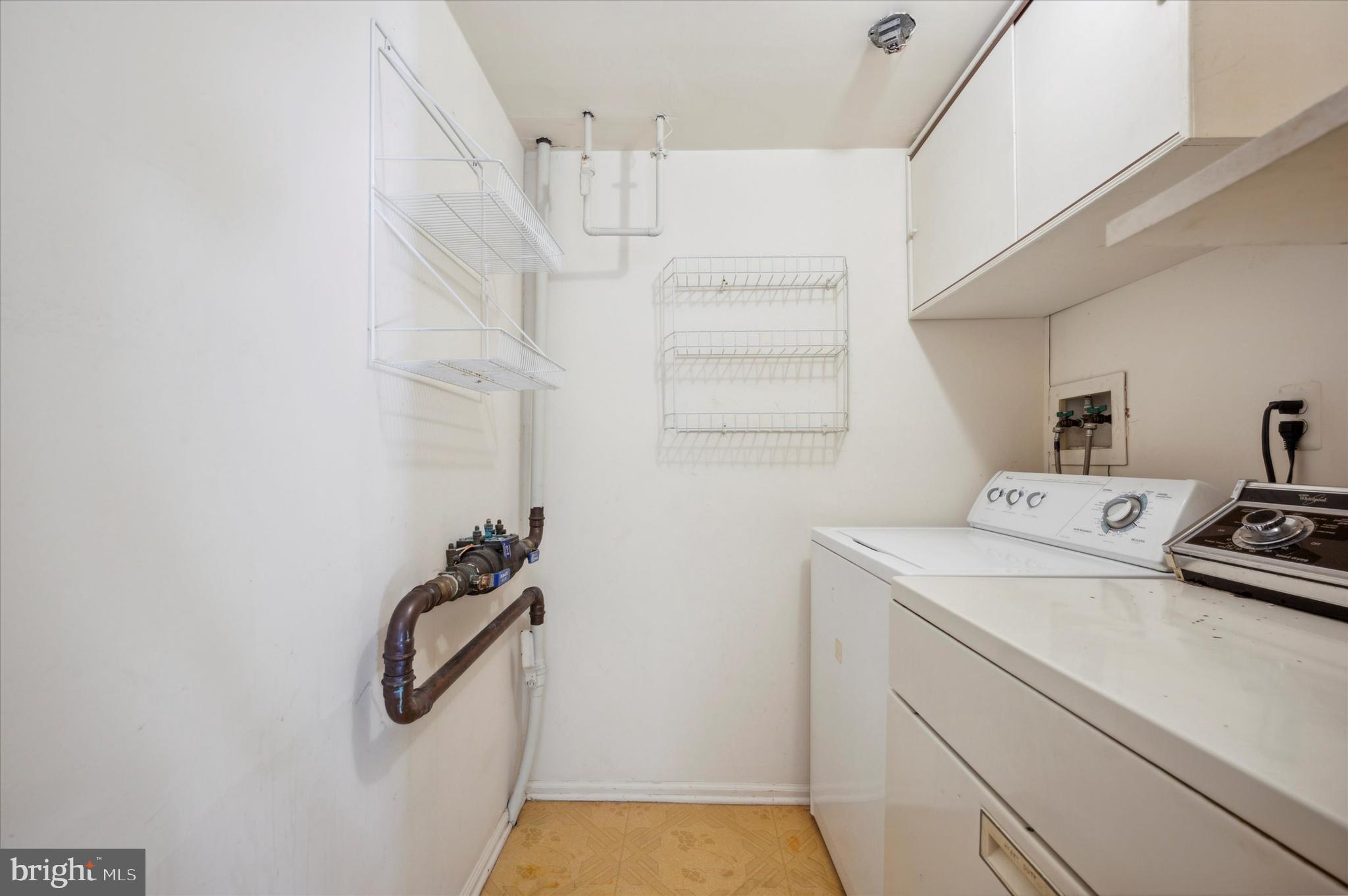 VALLEY GLEN - Residential