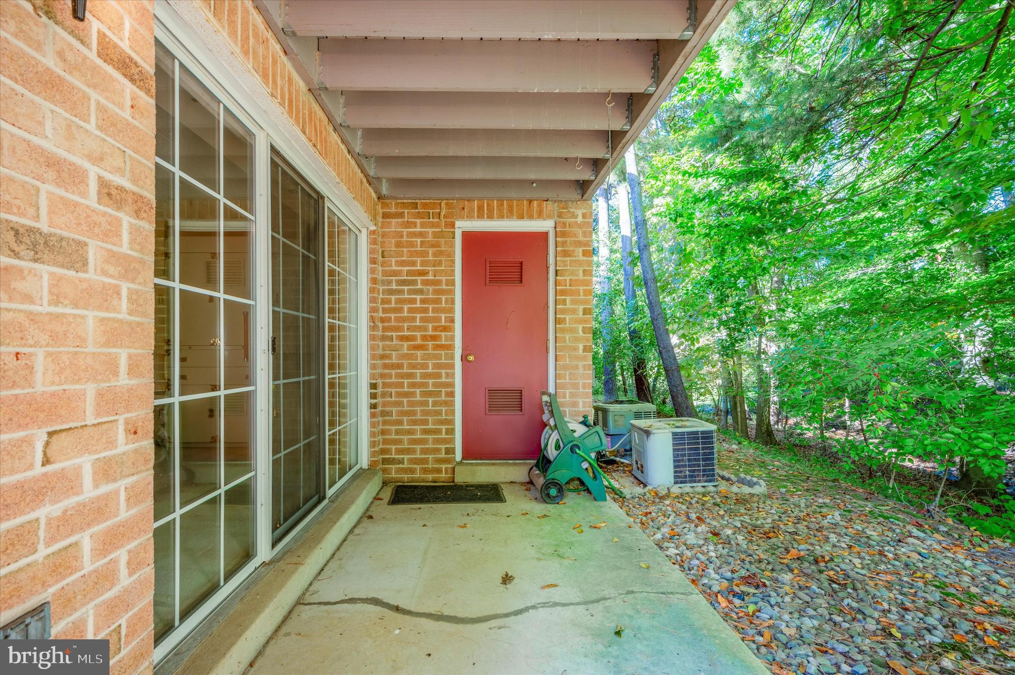 VALLEY GLEN - Residential