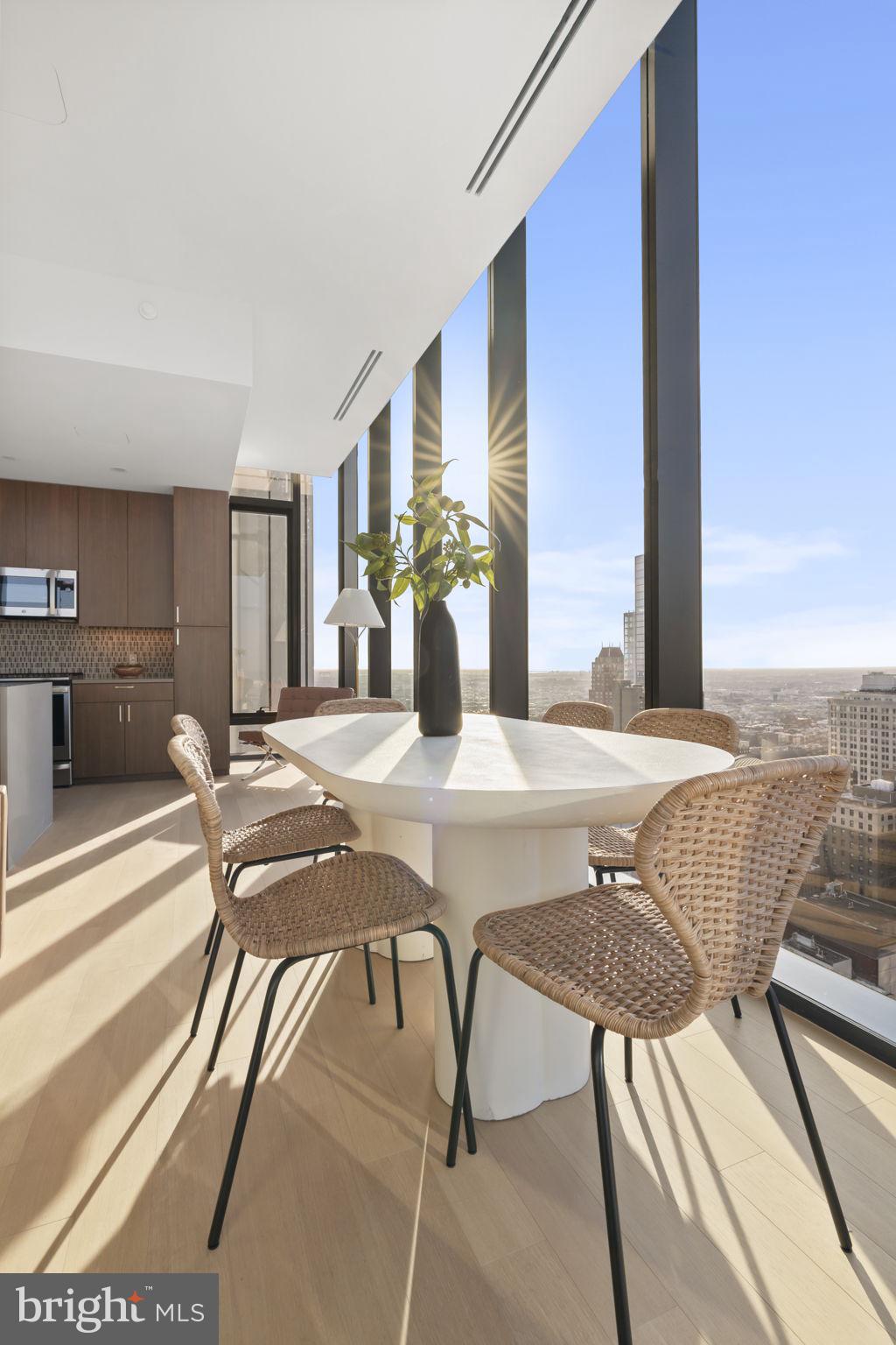 CENTER CITY - Residential Lease