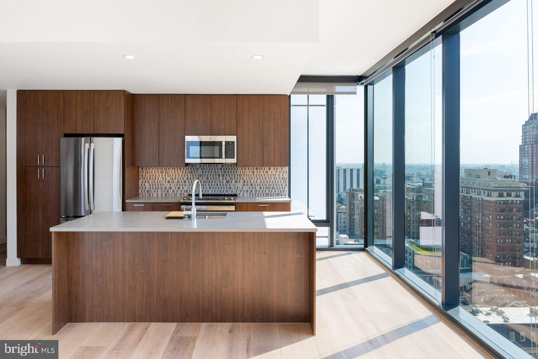 CENTER CITY - Residential Lease