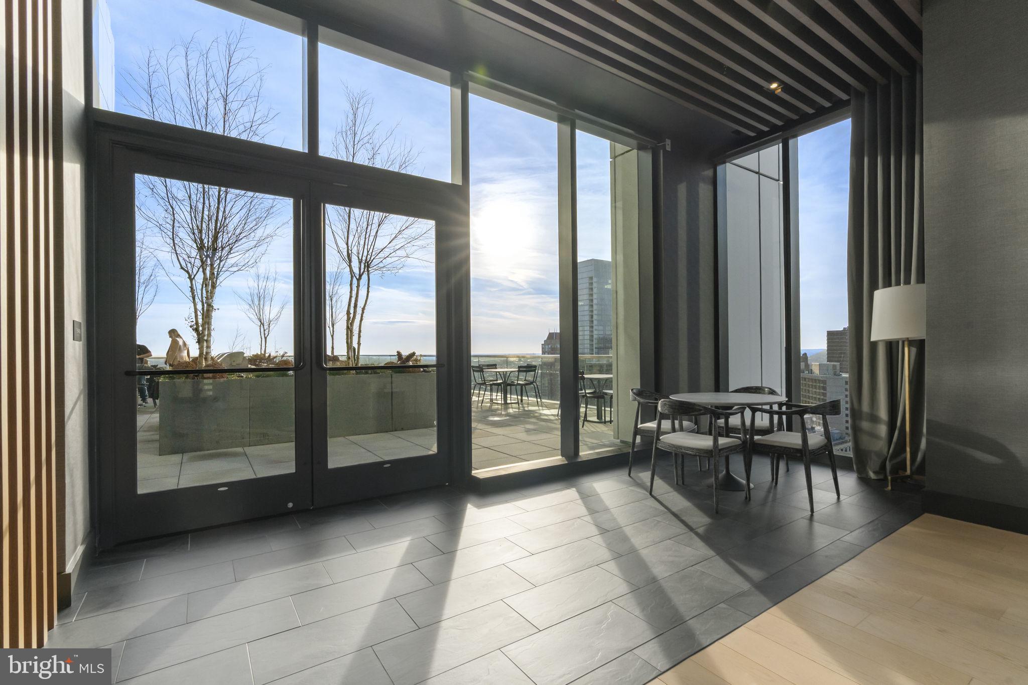 CENTER CITY - Residential Lease