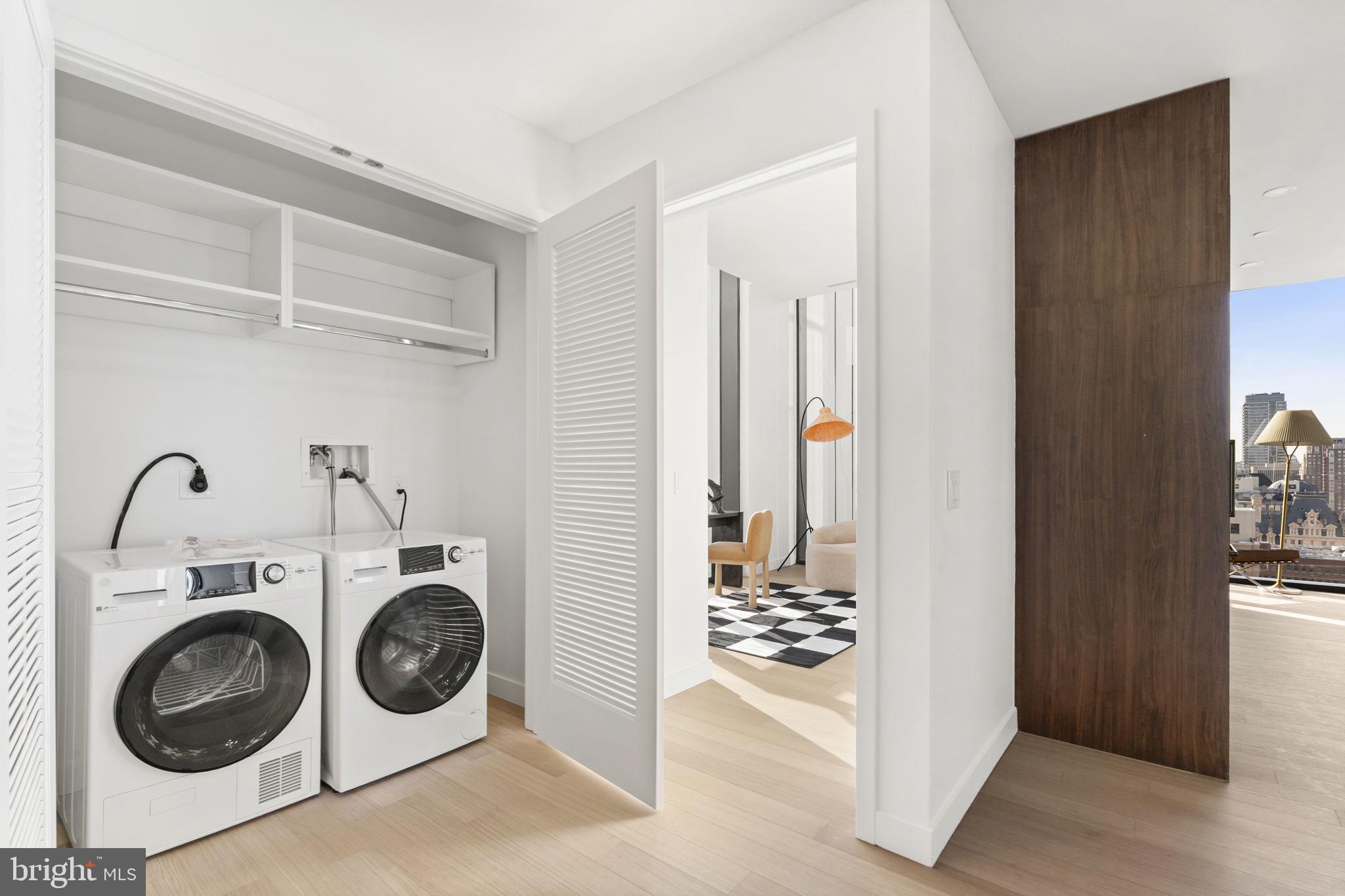 CENTER CITY - Residential Lease