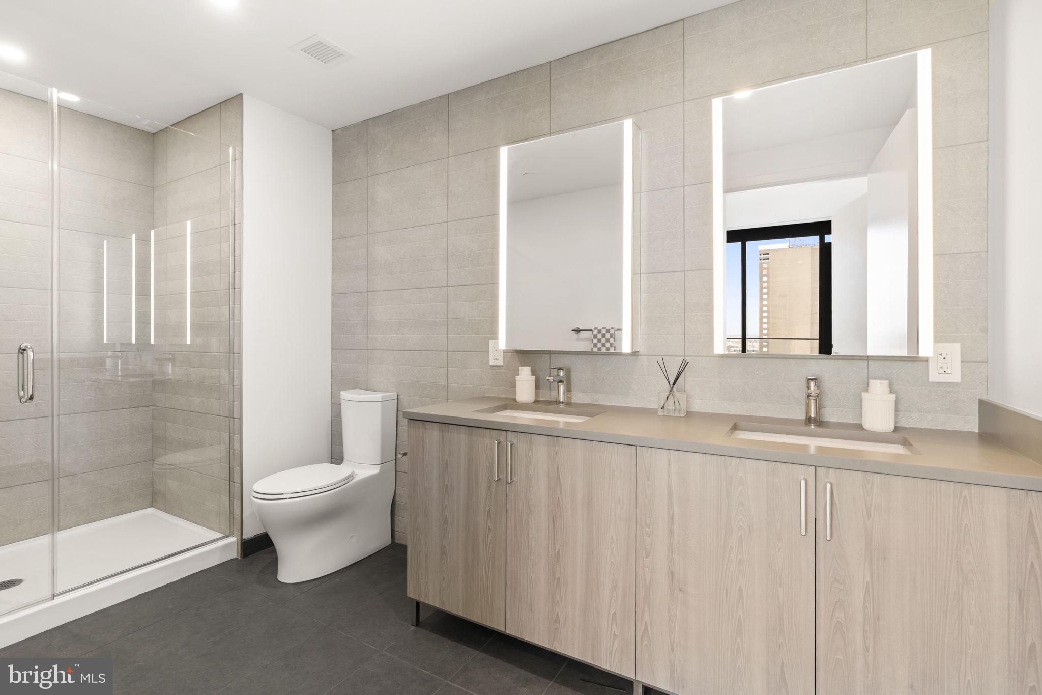 CENTER CITY - Residential Lease