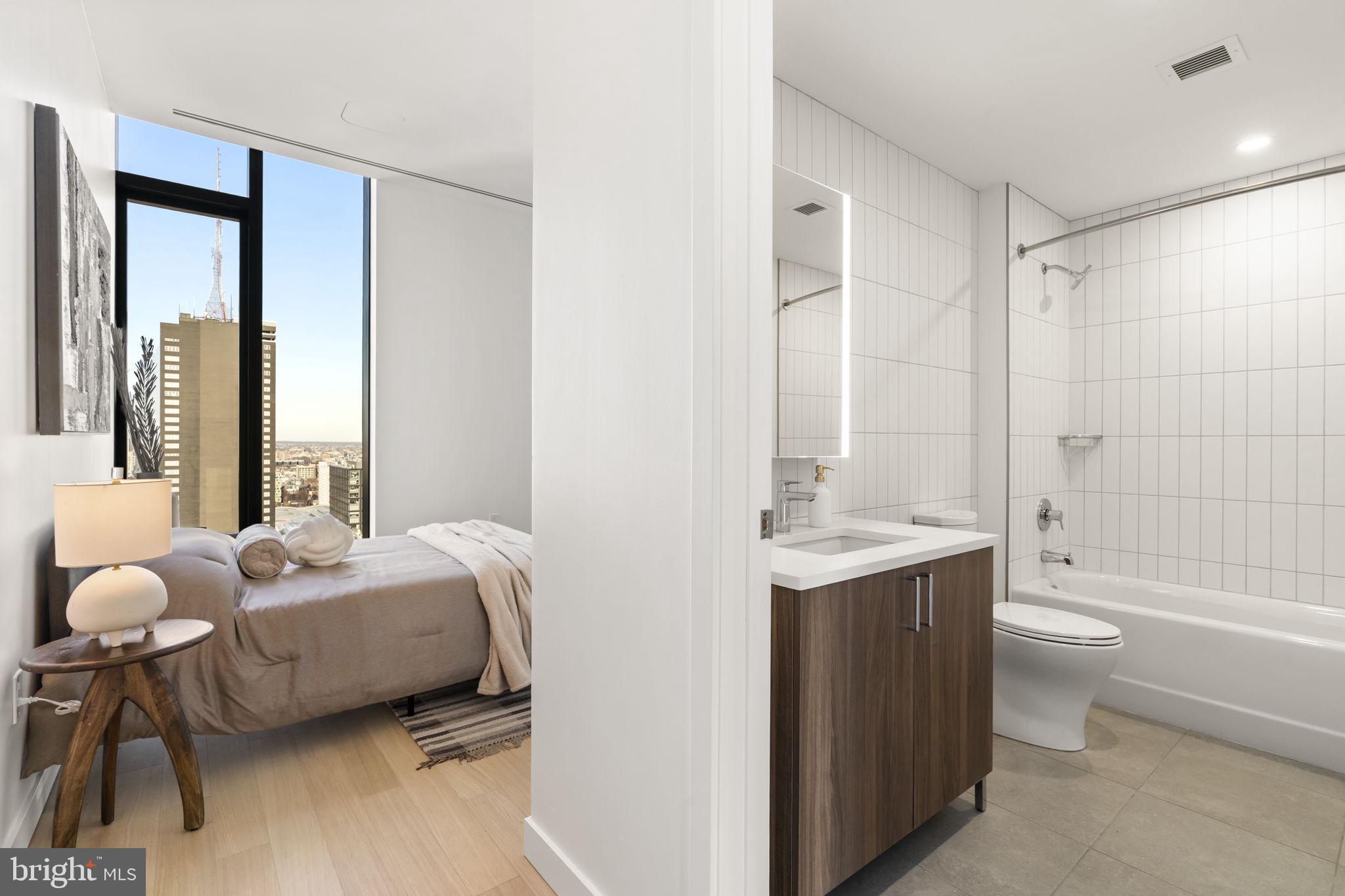 CENTER CITY - Residential Lease