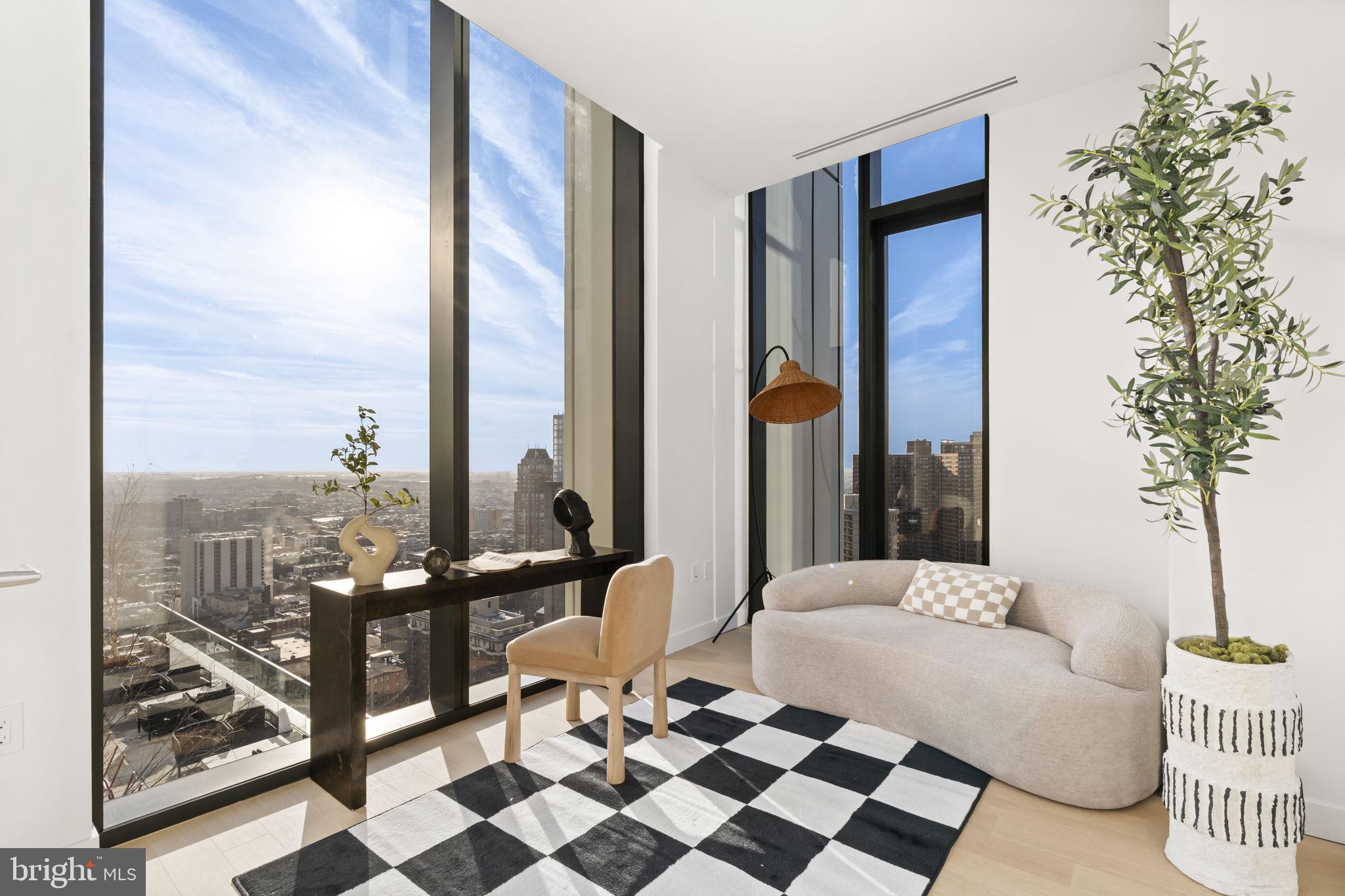 CENTER CITY - Residential Lease