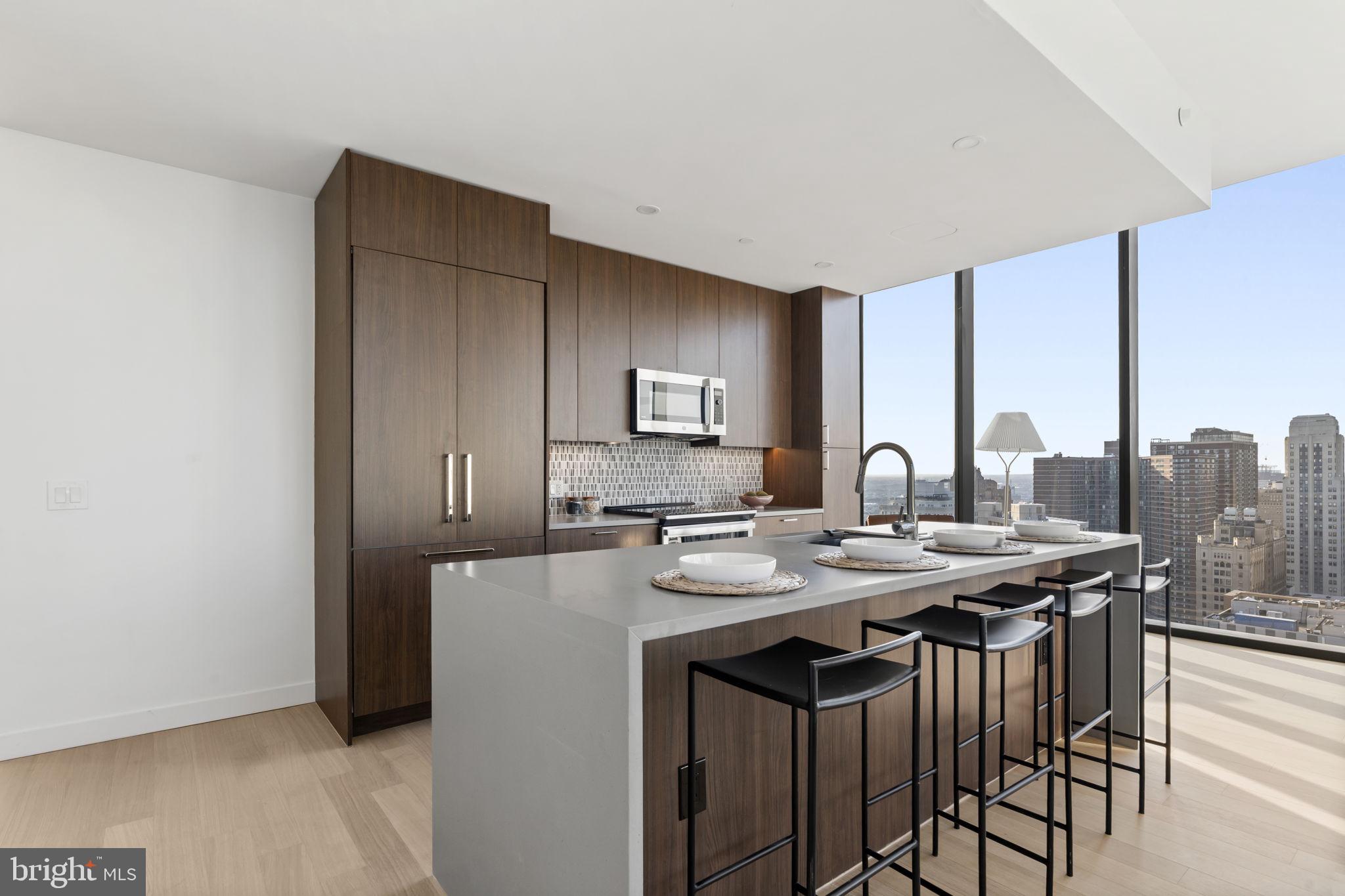 CENTER CITY - Residential Lease