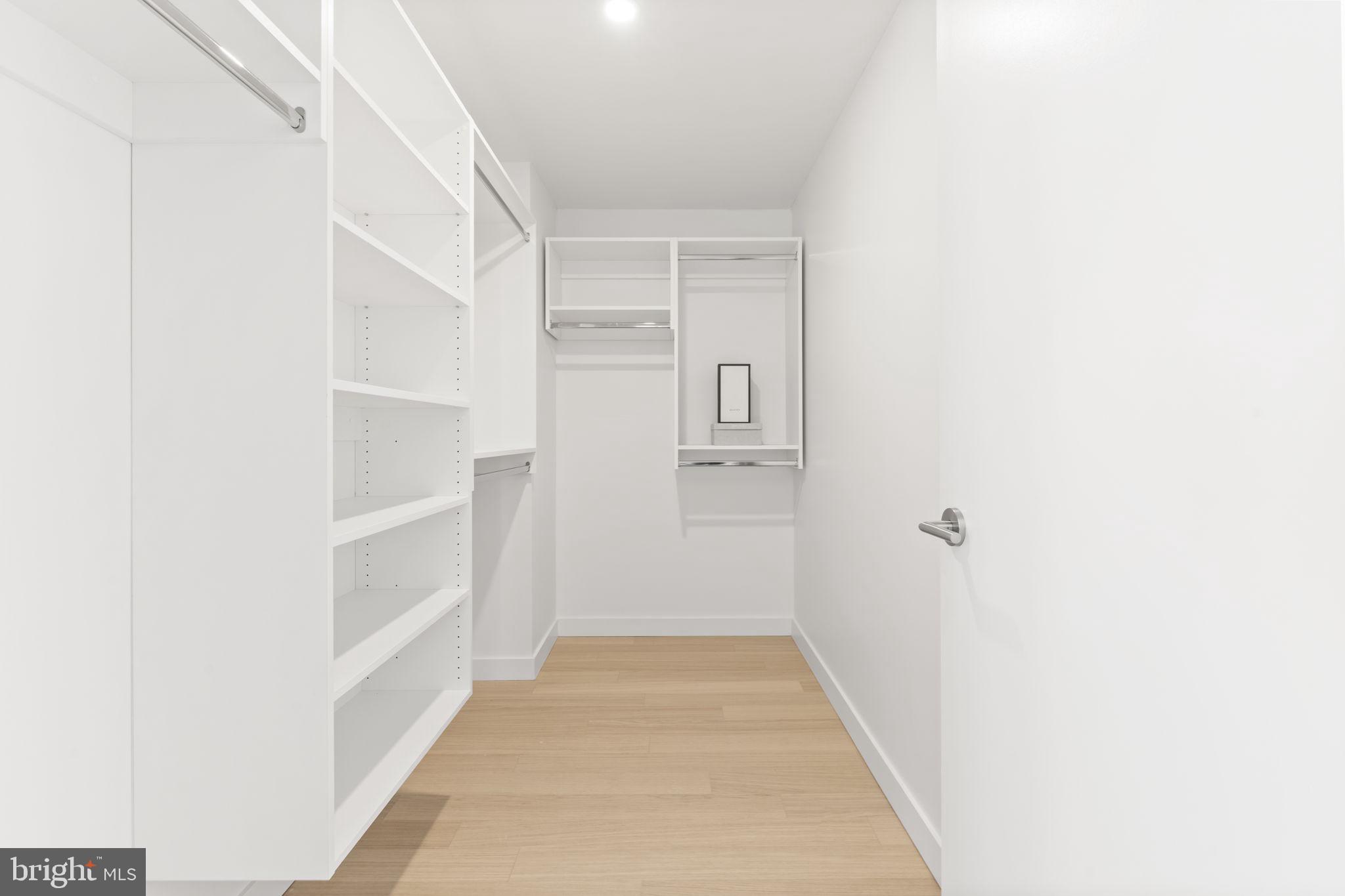 CENTER CITY - Residential Lease