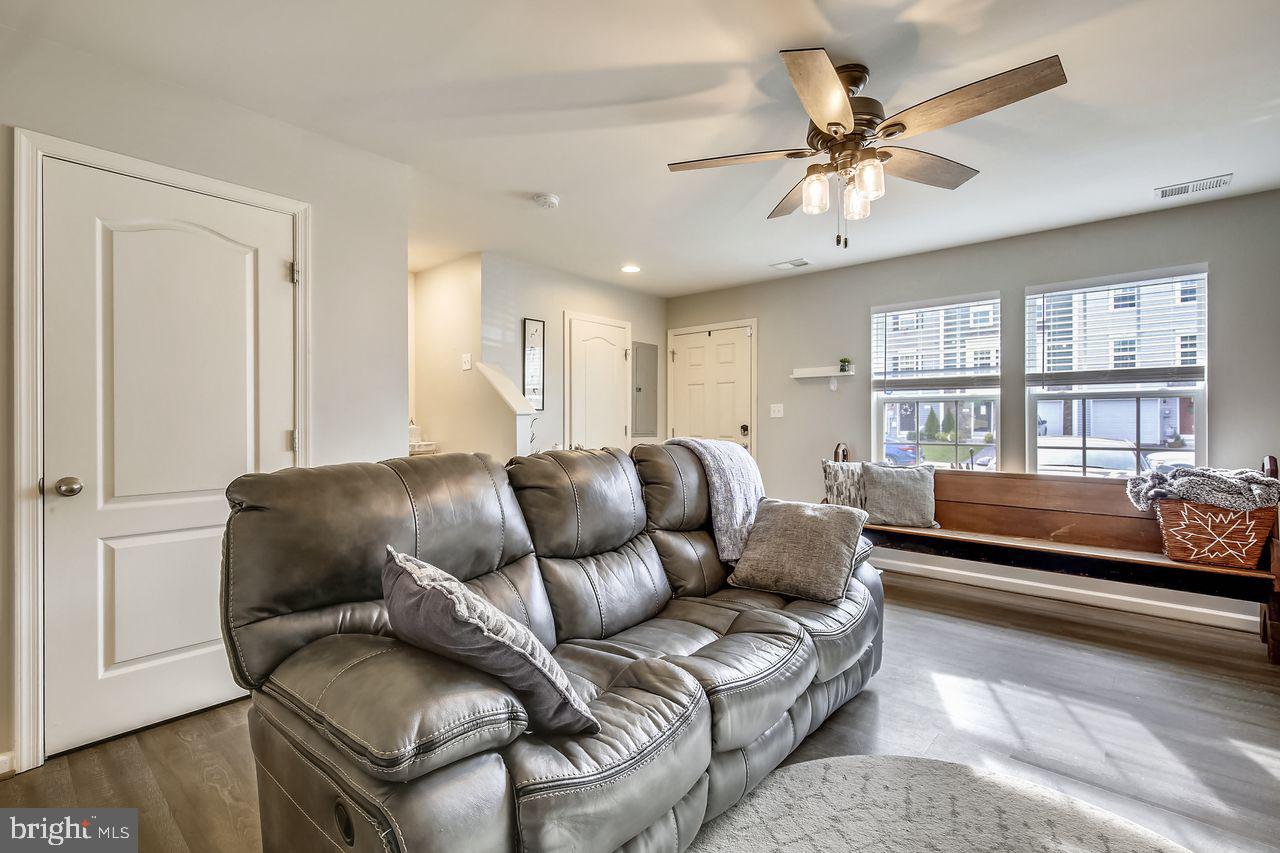 BRIAR RUN - Residential