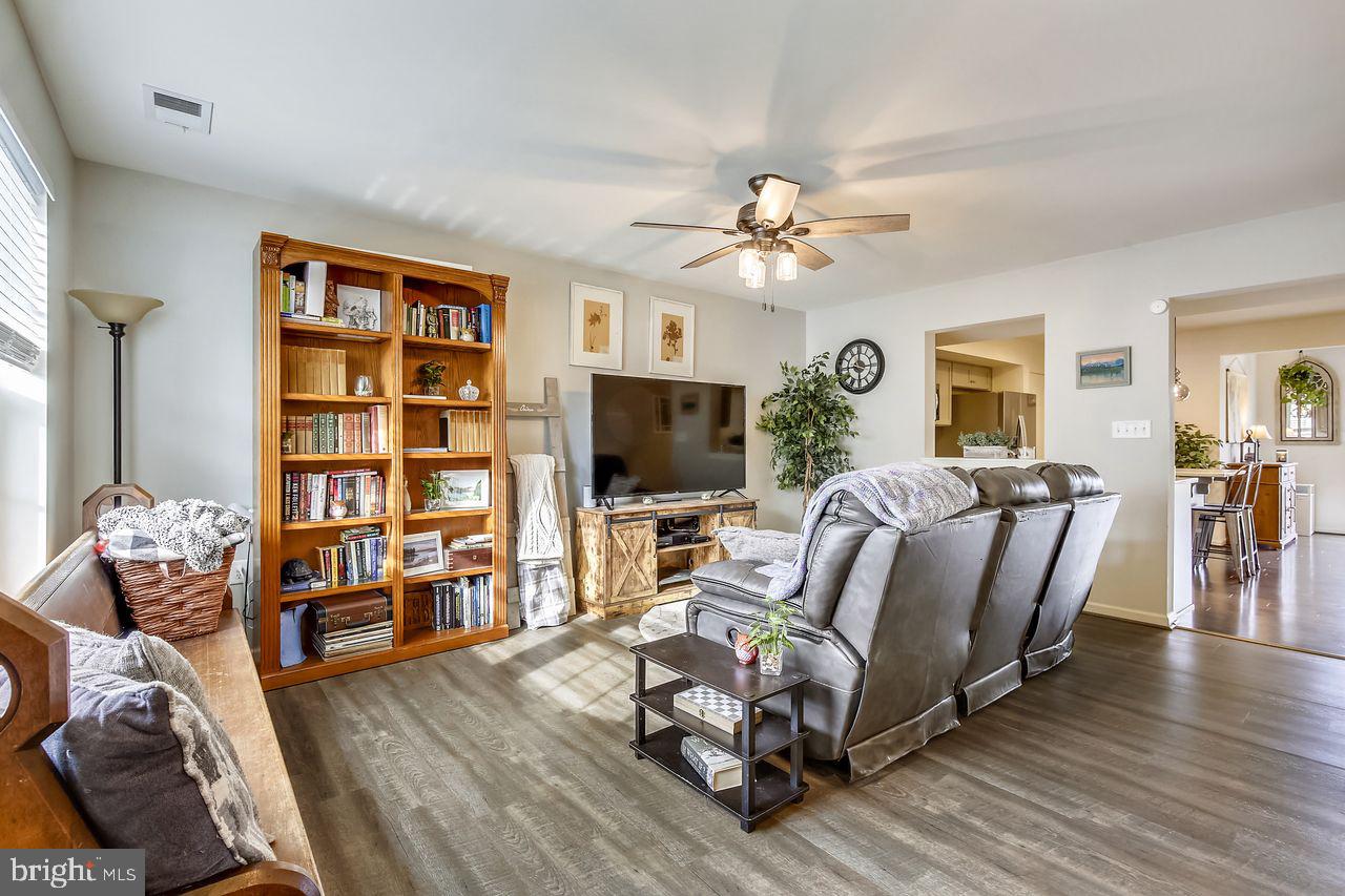 BRIAR RUN - Residential