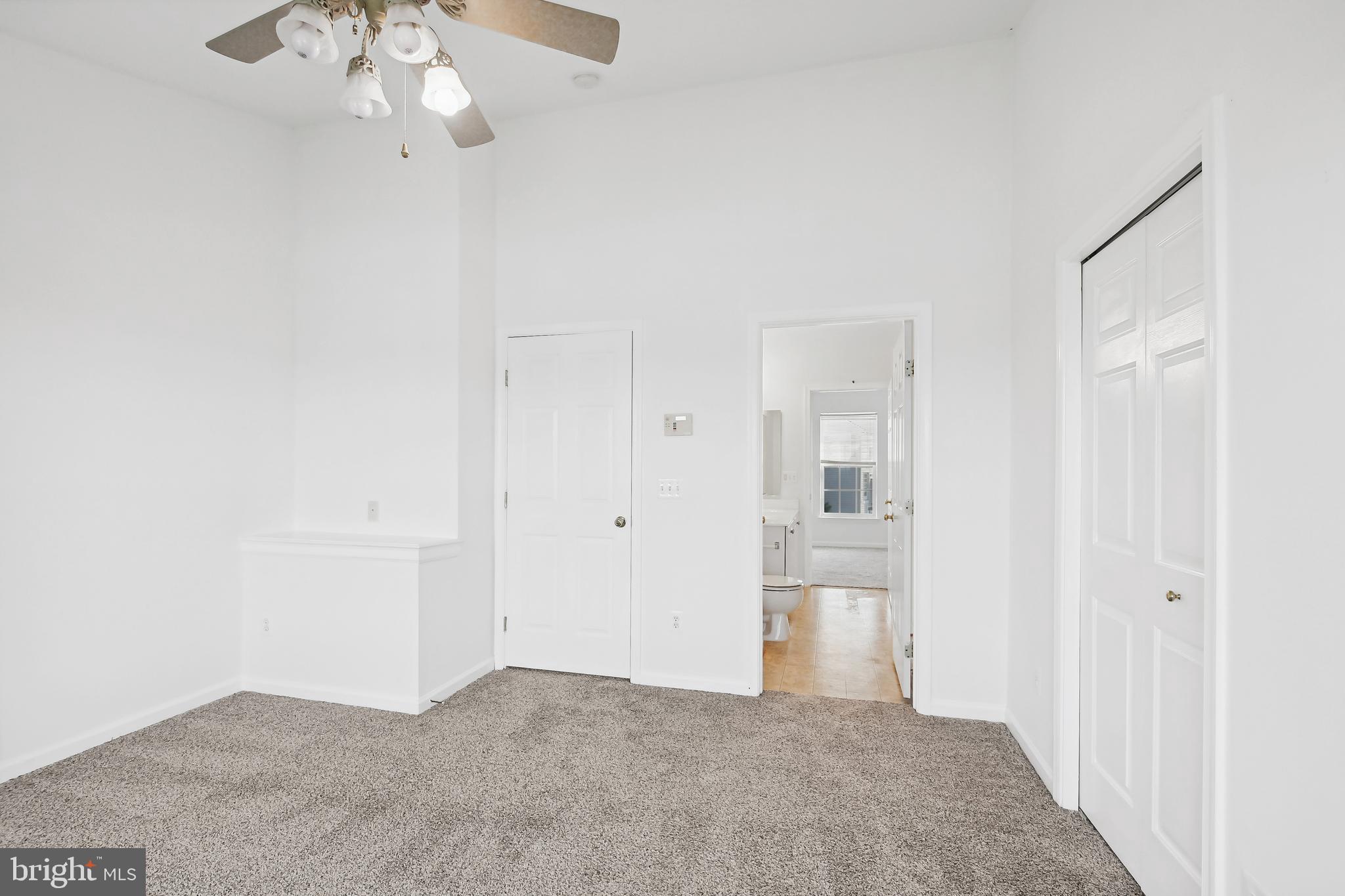 ASHBURN VILLAGE - Residential Lease