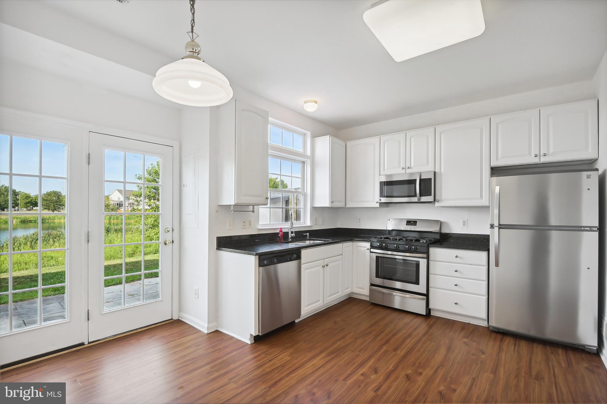 ASHBURN VILLAGE - Residential Lease